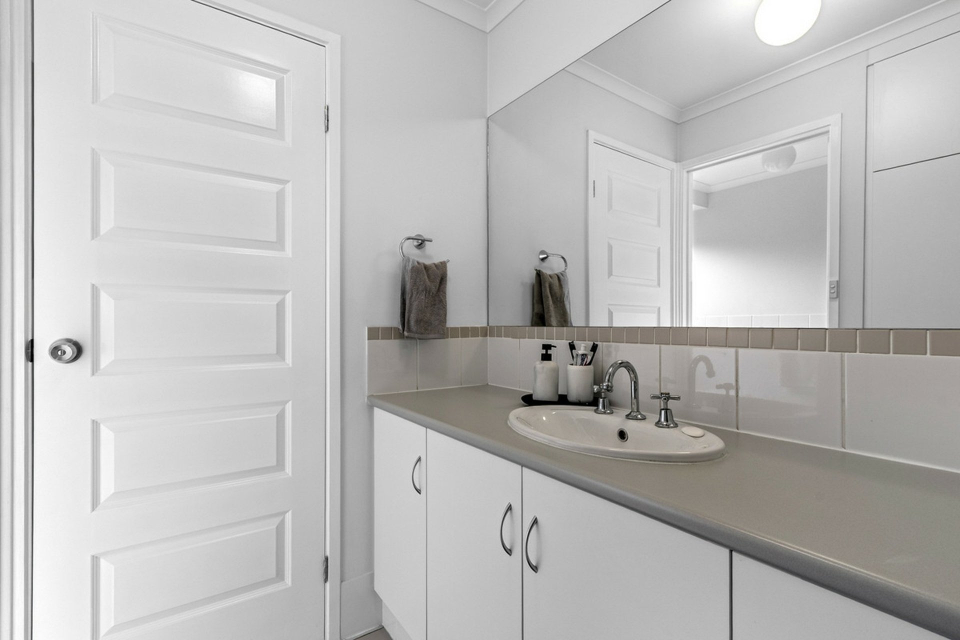 18 Jacobs Street — photo 10 of 20