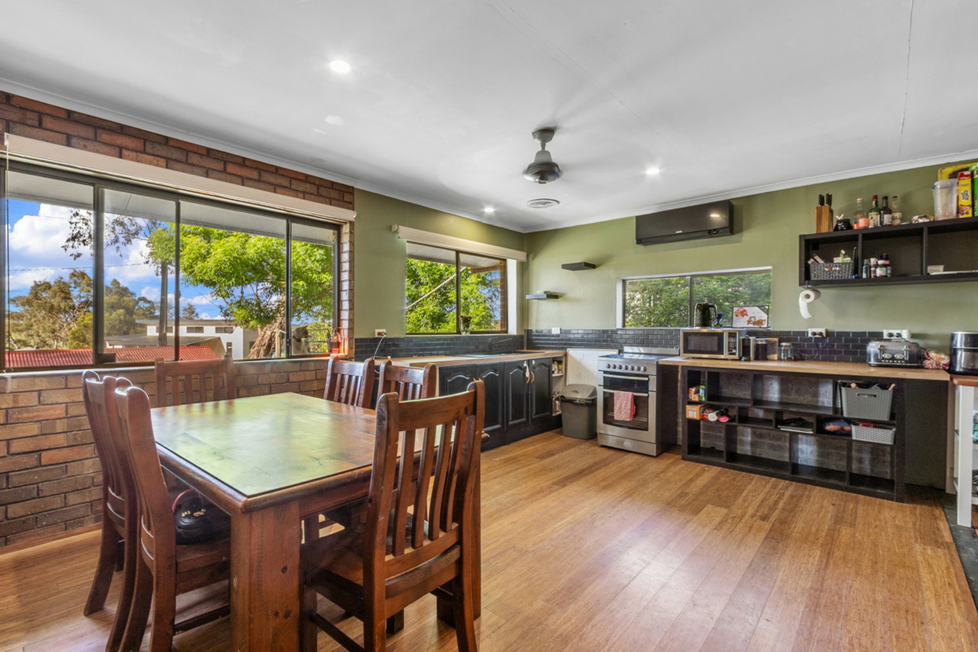 28 Daly Street — photo 4 of 14