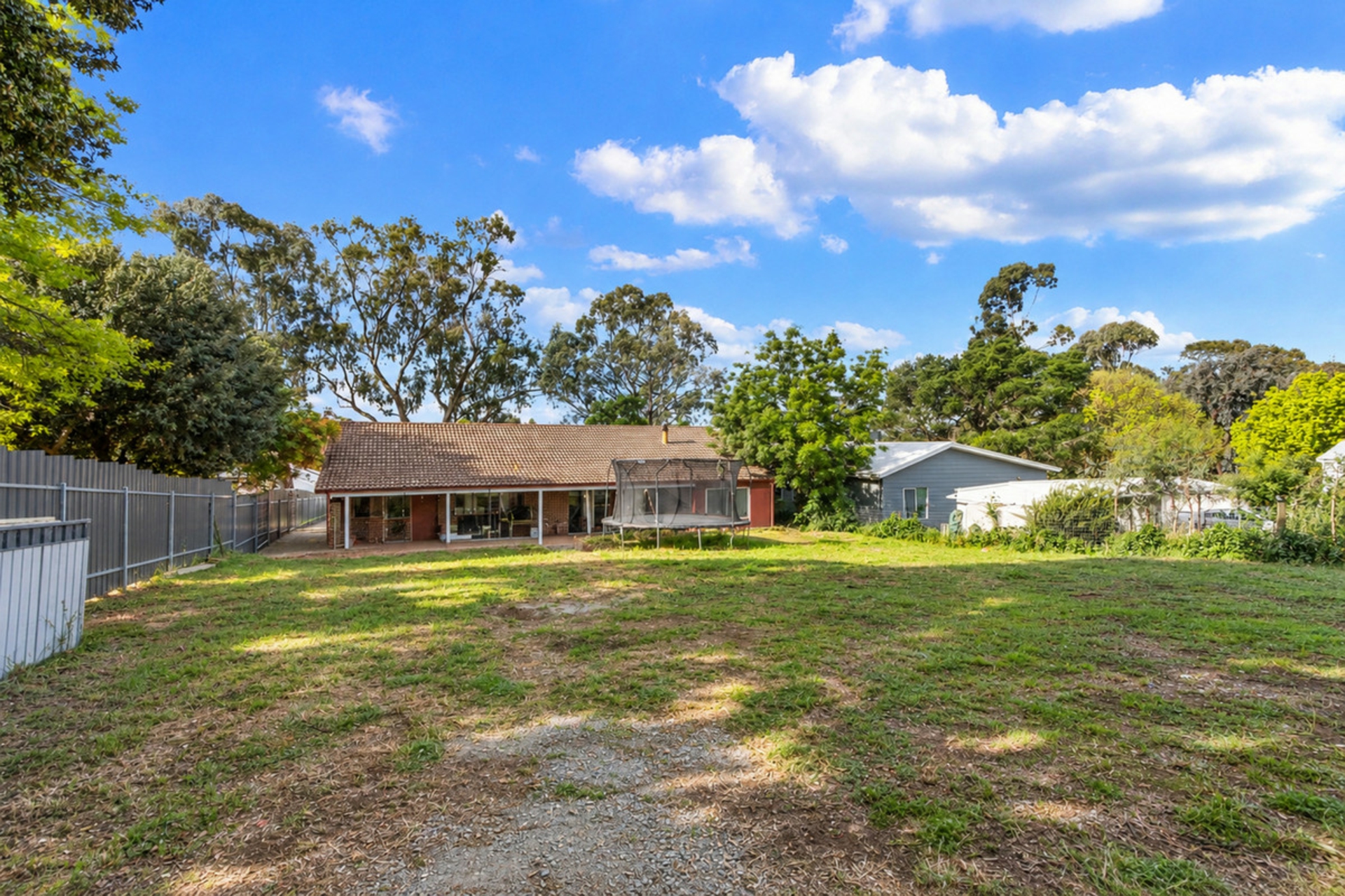 28 Daly Street — photo 14 of 14