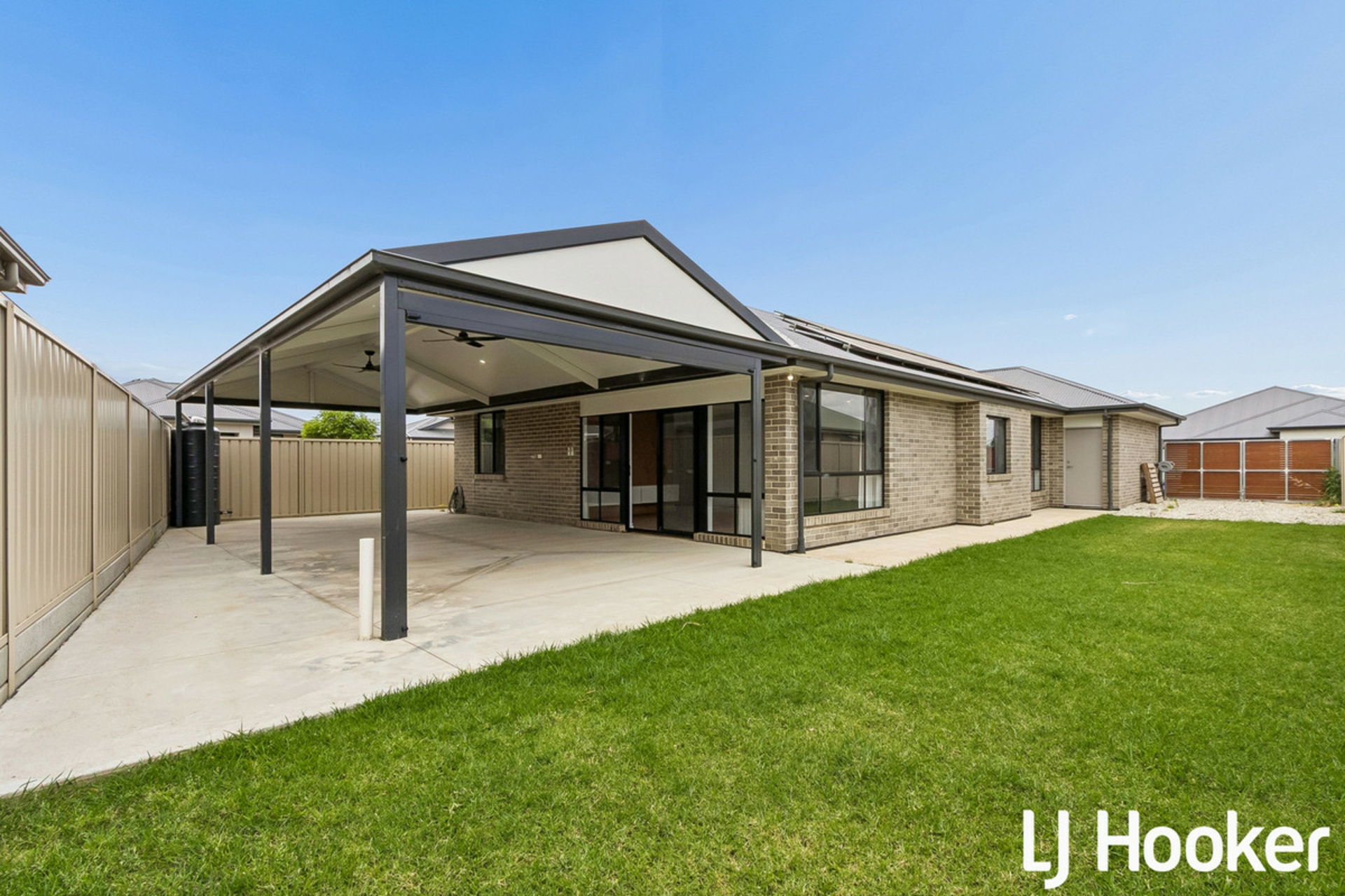 7 Parker Road — photo 10 of 10