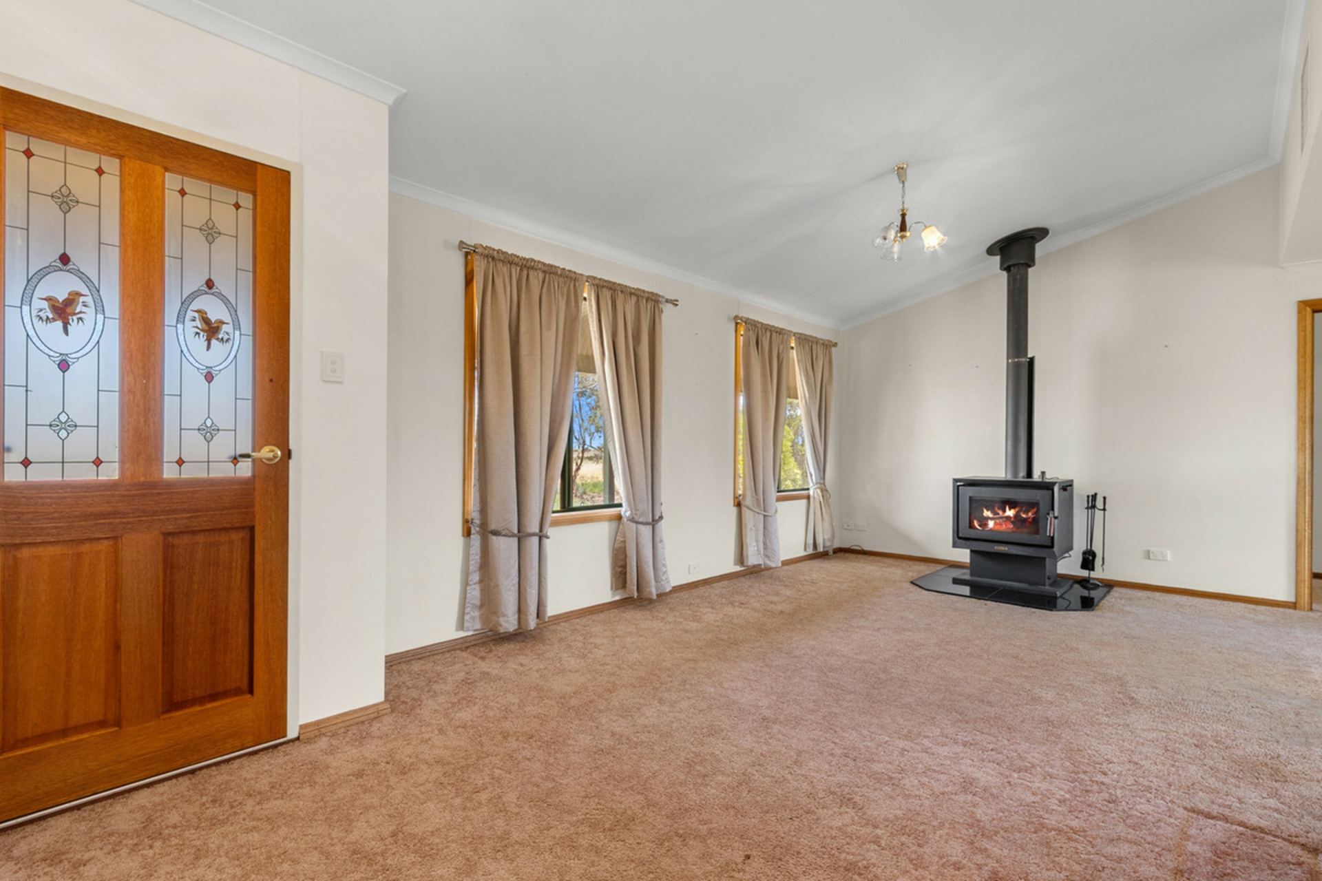 12 Ruskin Road — photo 4 of 25