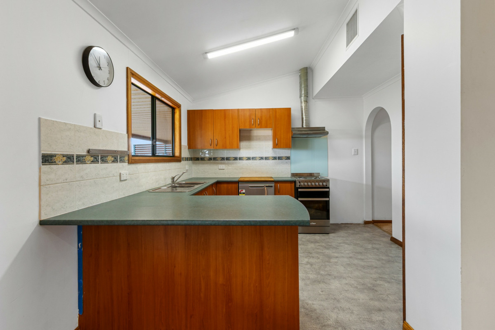 12 Ruskin Road — photo 5 of 25