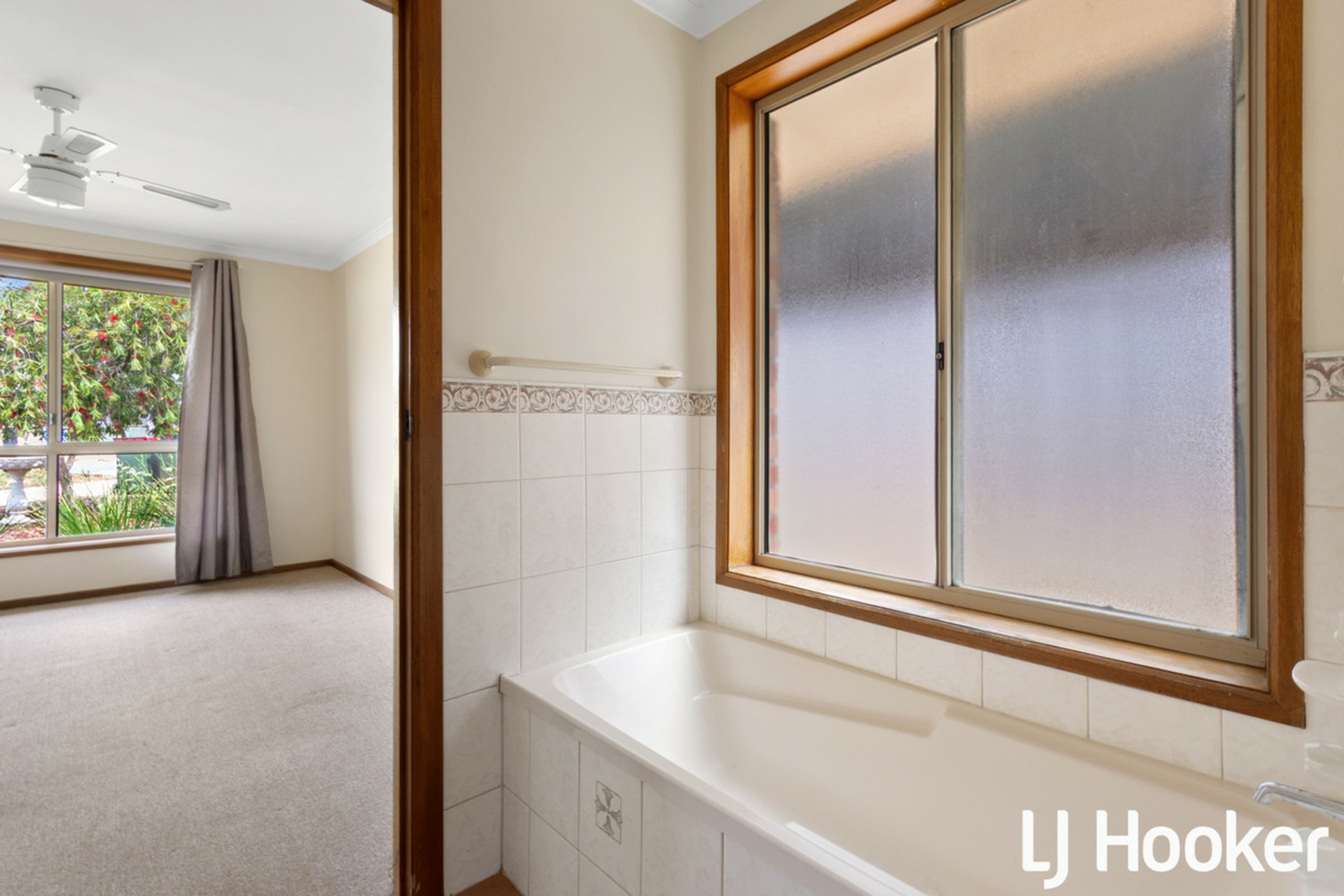86 Paxton Street — photo 8 of 10