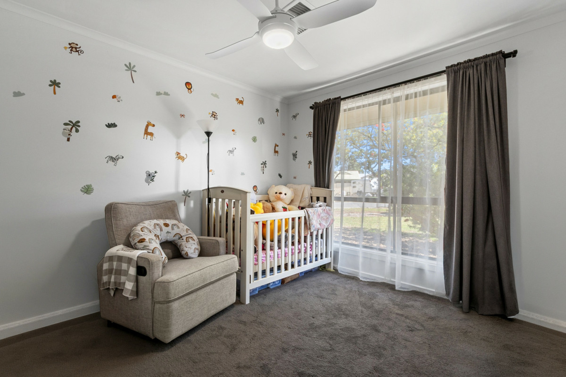 8 Holmes Street — photo 10 of 20