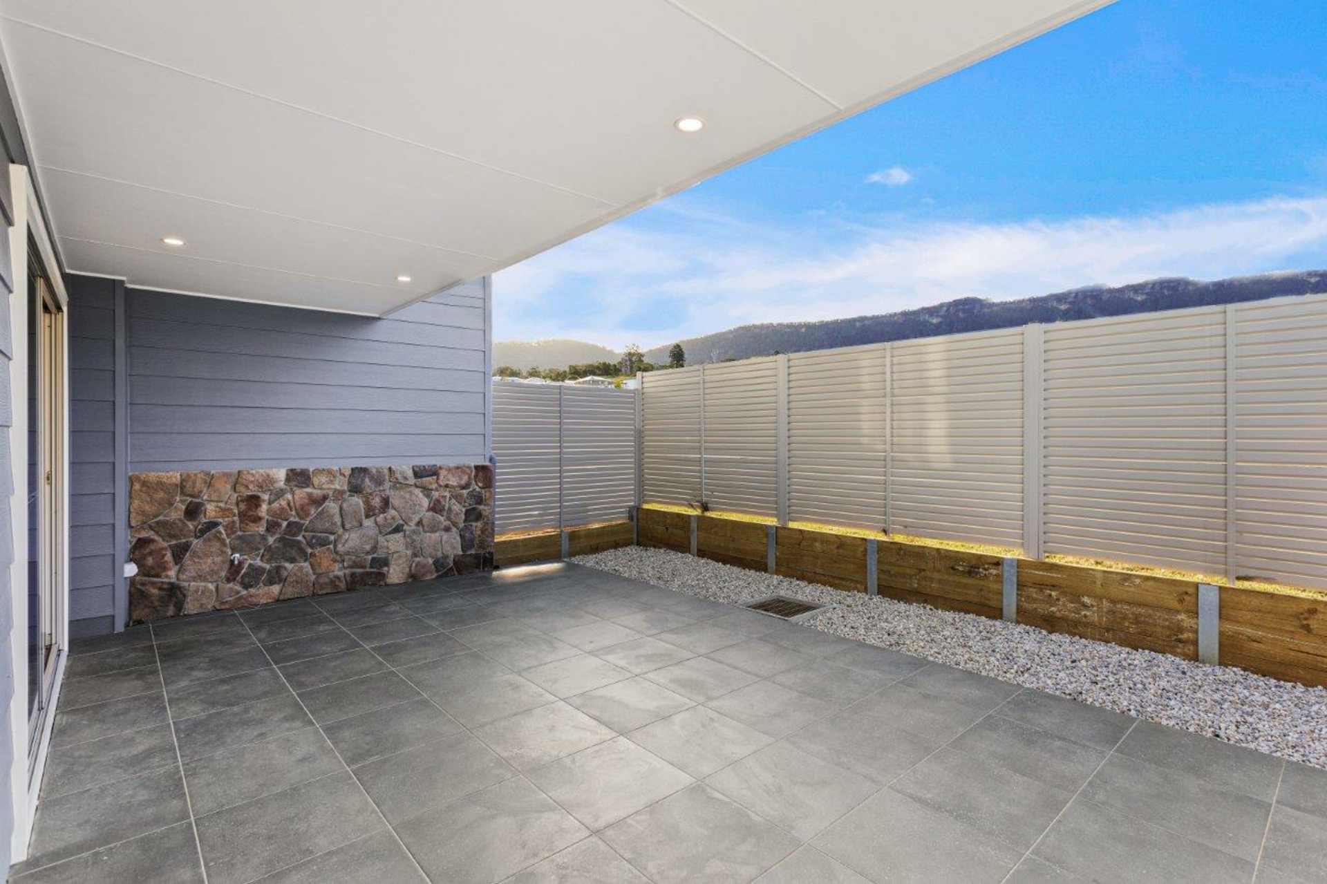 29 Saddleback Cres, KEMBLA GRANGE