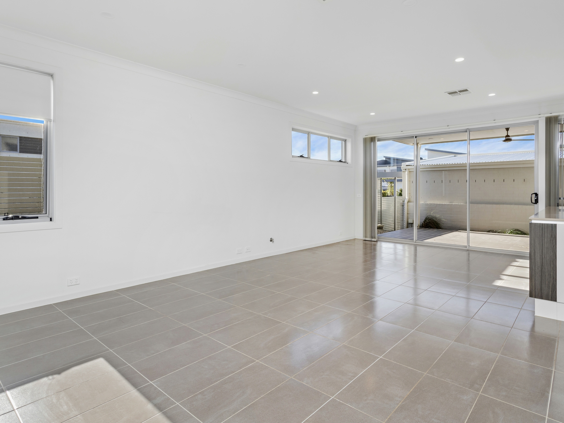 8 Cowries Avenue, SHELL COVE
