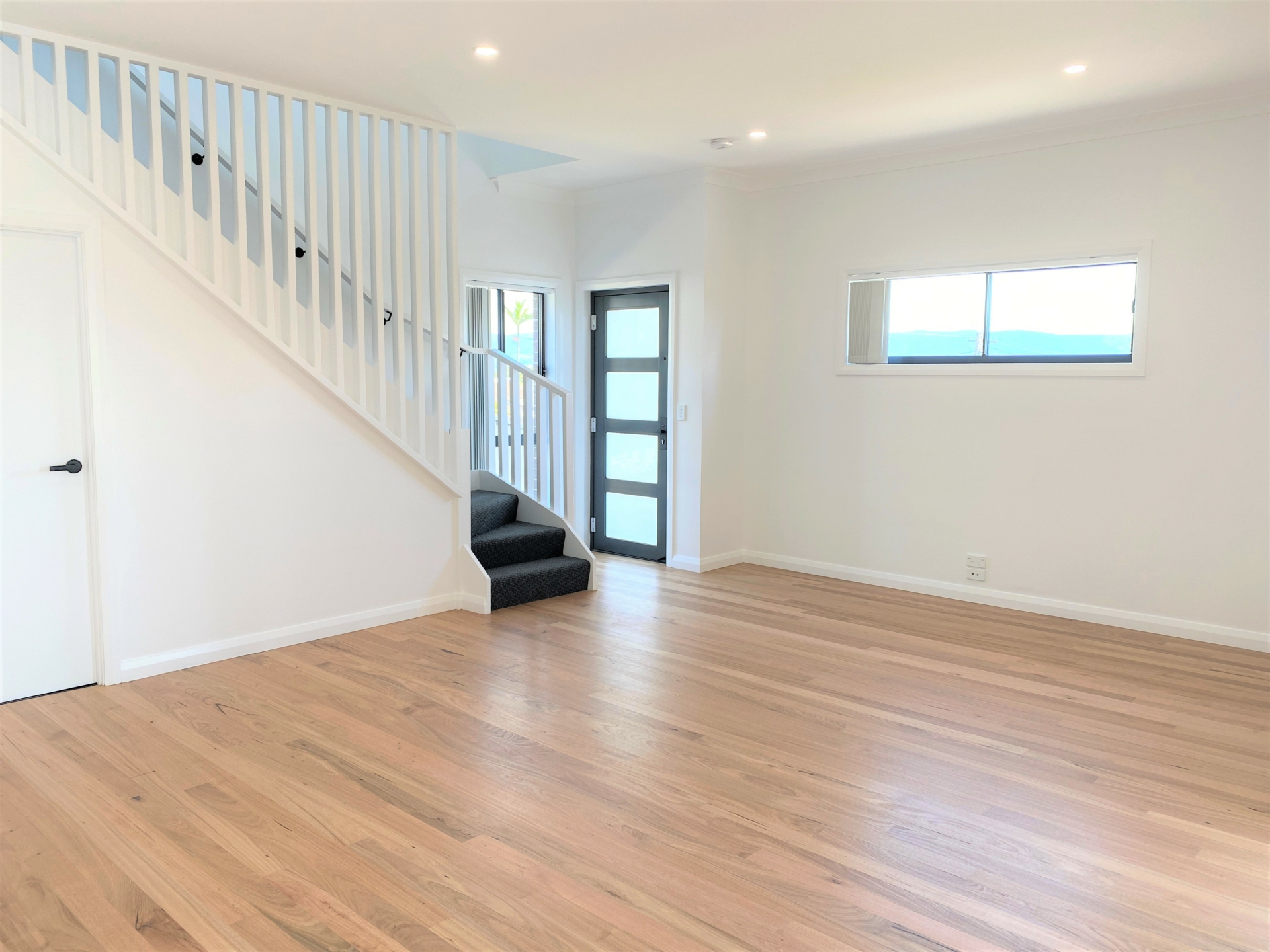 1/126 Lake Entrance Rd, OAK FLATS