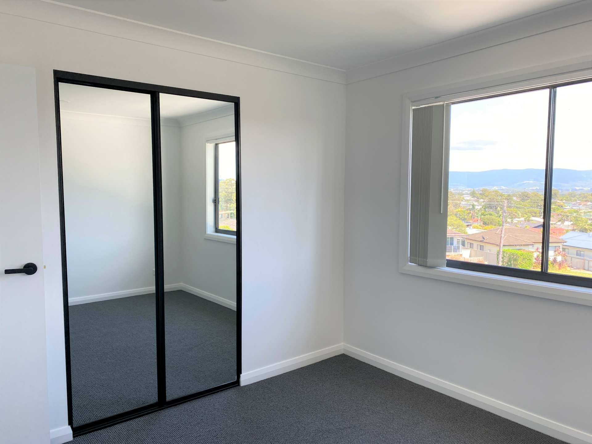 1/126 Lake Entrance Rd, OAK FLATS