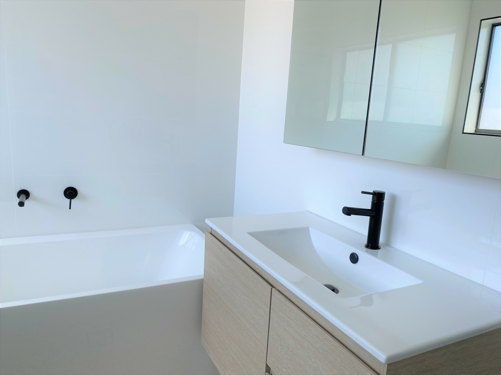 1/126 Lake Entrance Rd, OAK FLATS
