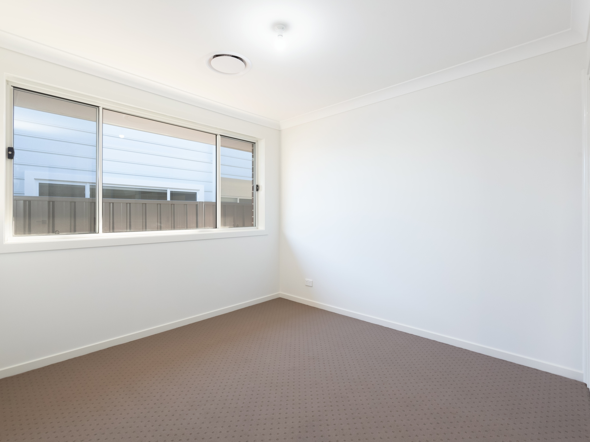 26 Neeson Road, KEMBLA GRANGE