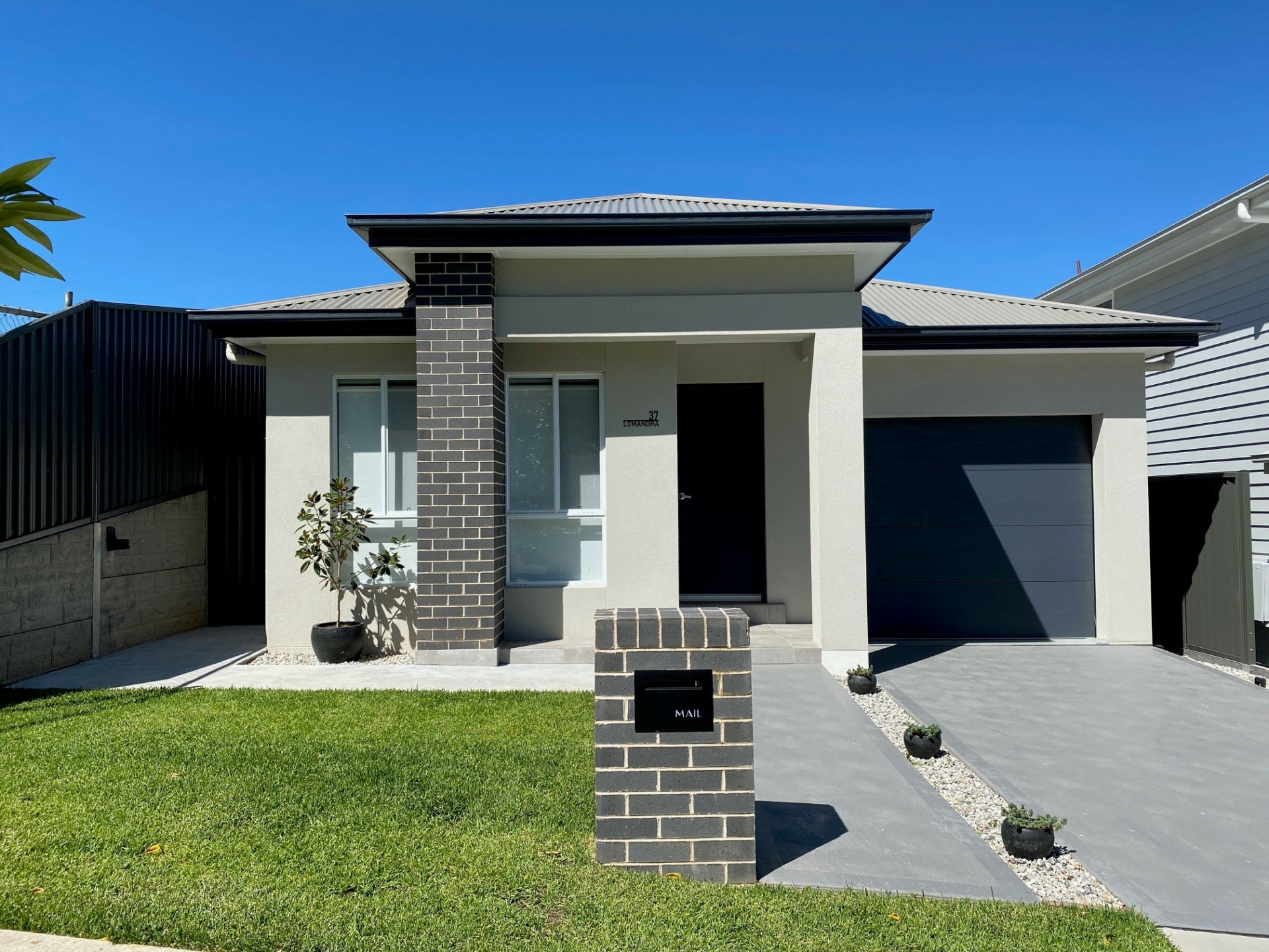 37 Lomandra Crescent, CALDERWOOD
