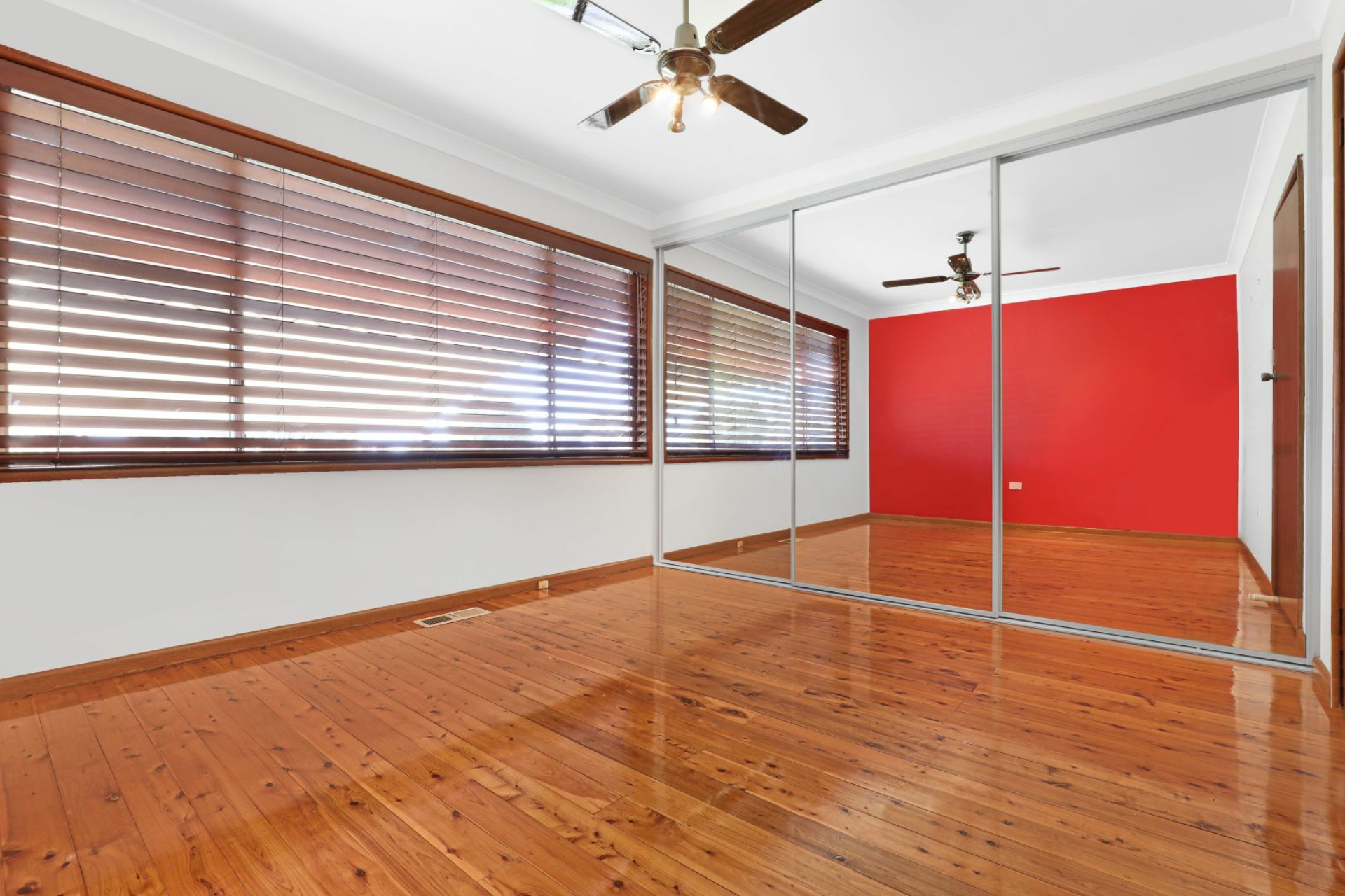 138 Lake Entrance Rd, OAK FLATS