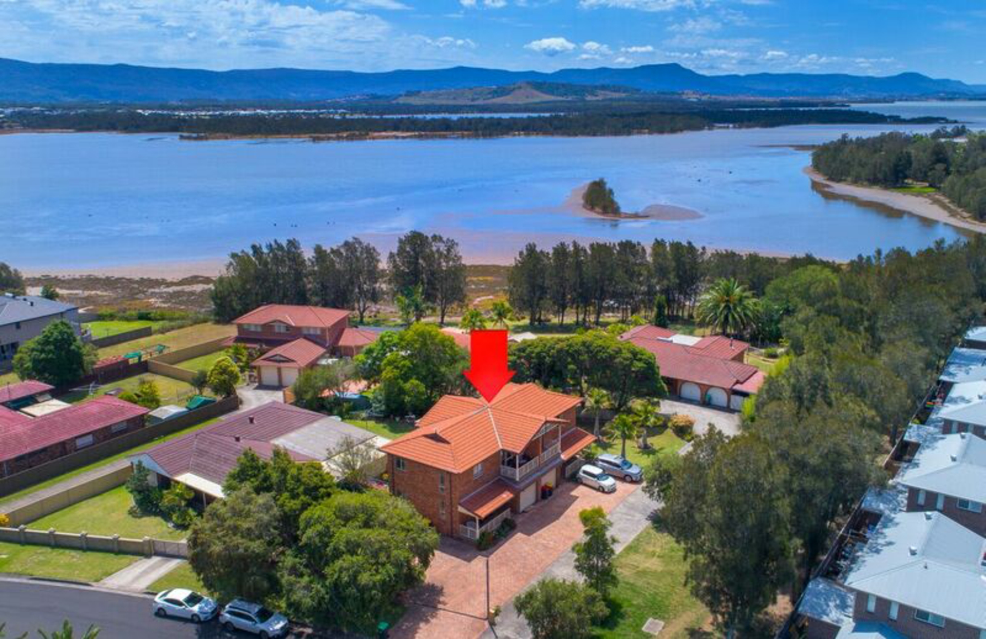 1/125b Koona st, ALBION PARK RAIL