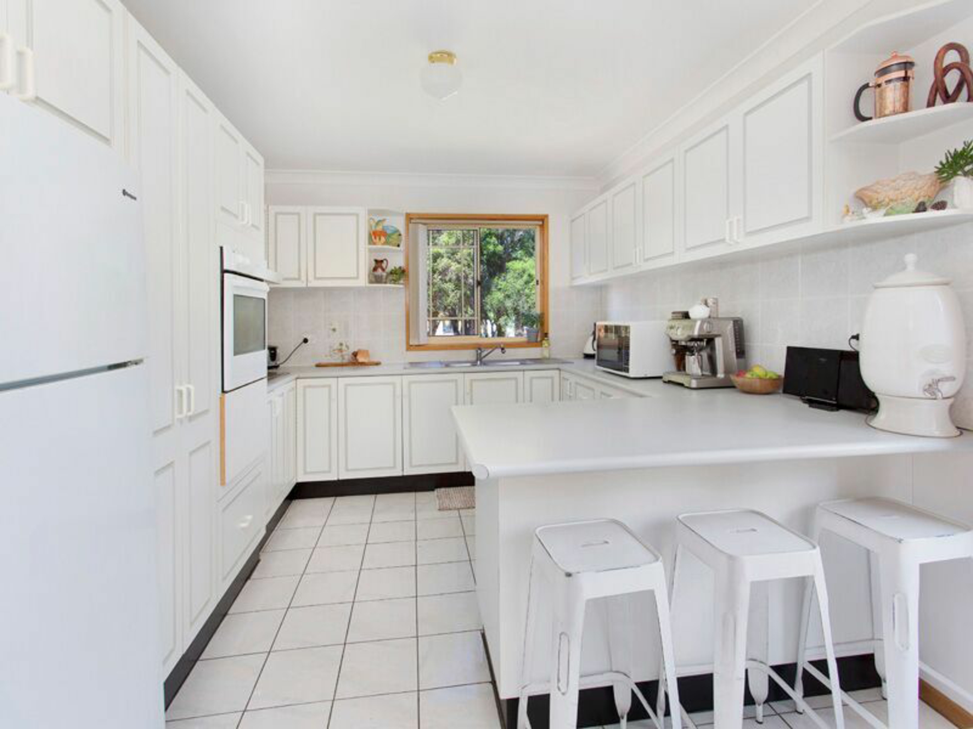 1/125b Koona st, ALBION PARK RAIL