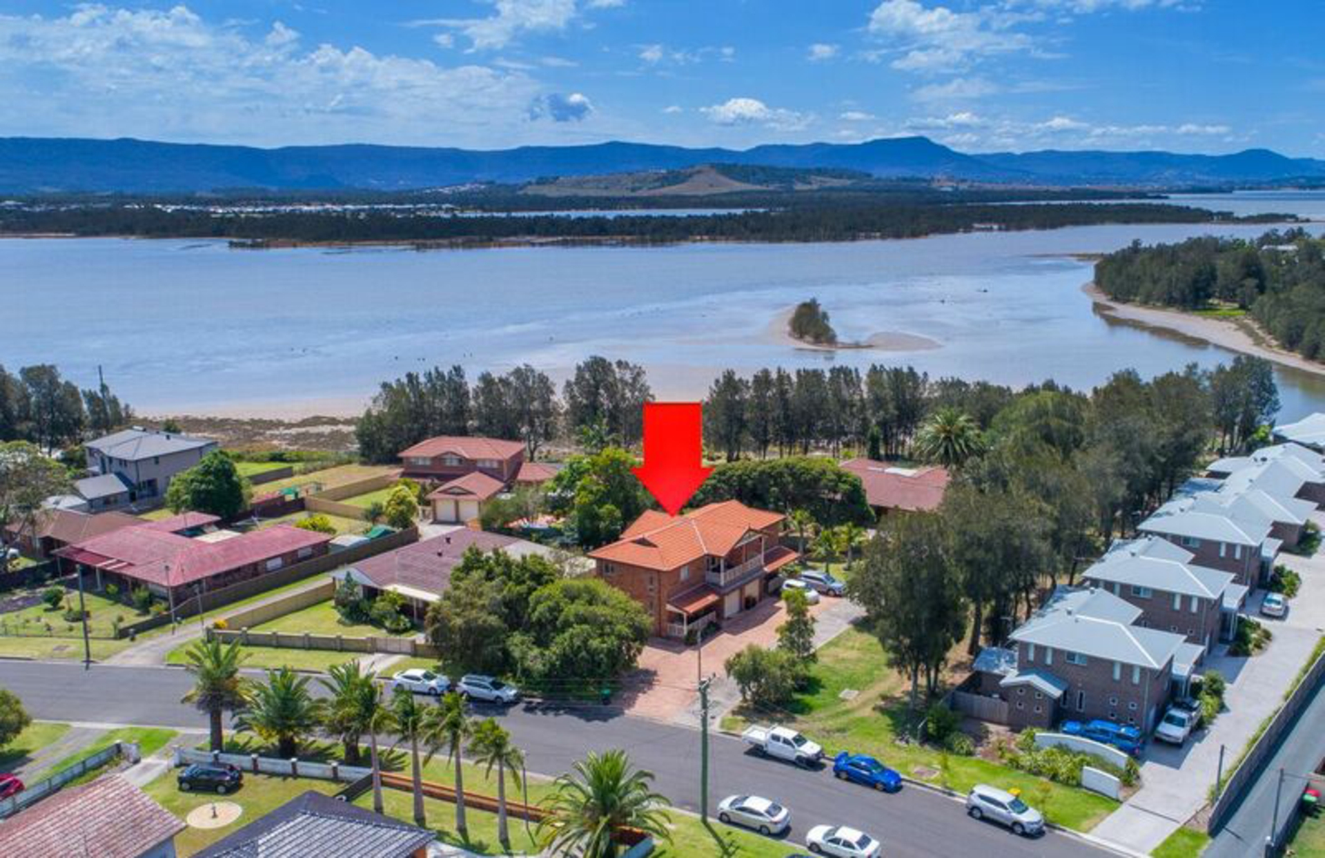 1/125b Koona st, ALBION PARK RAIL