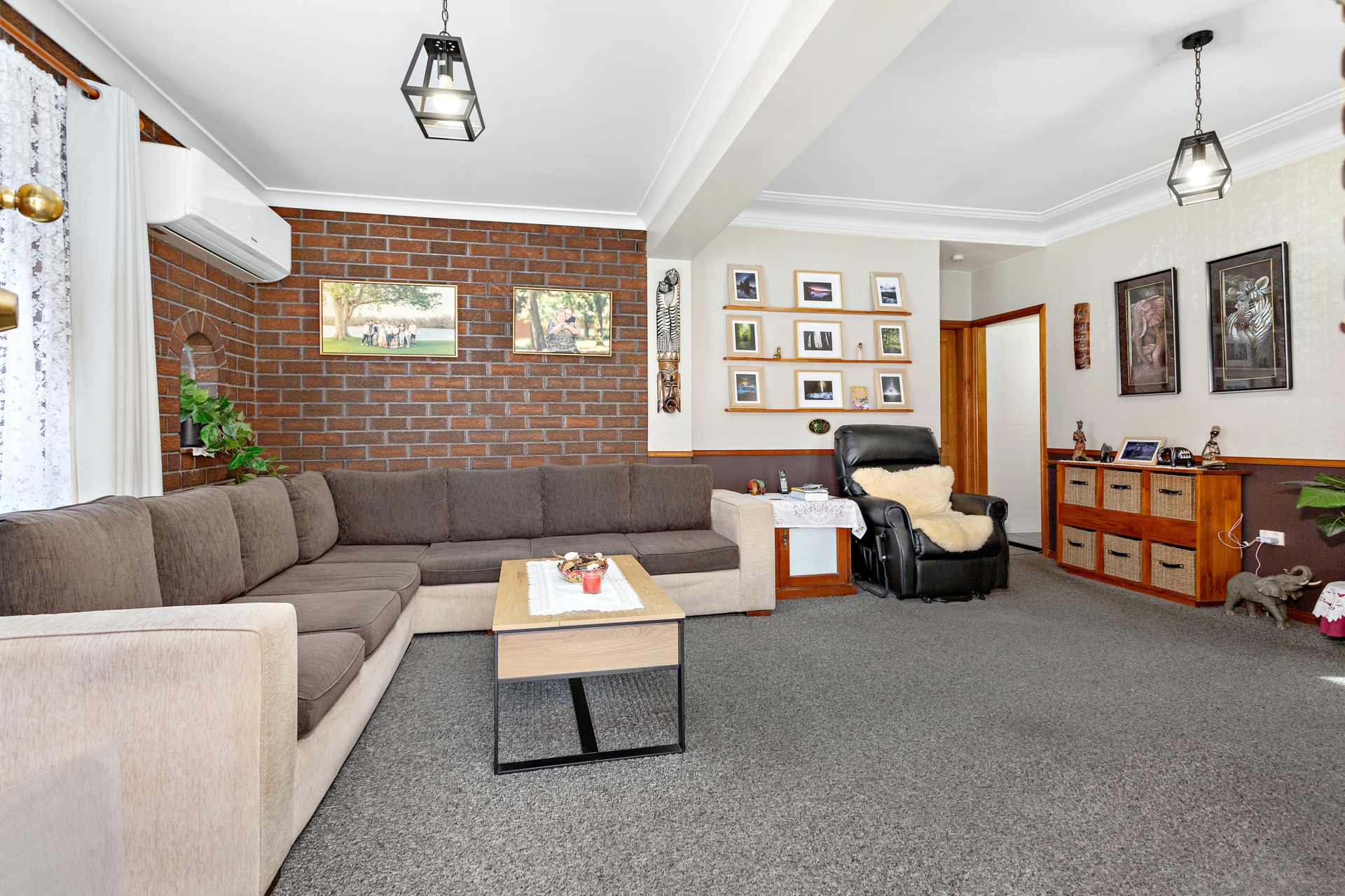 36 Kingston Street, OAK FLATS
