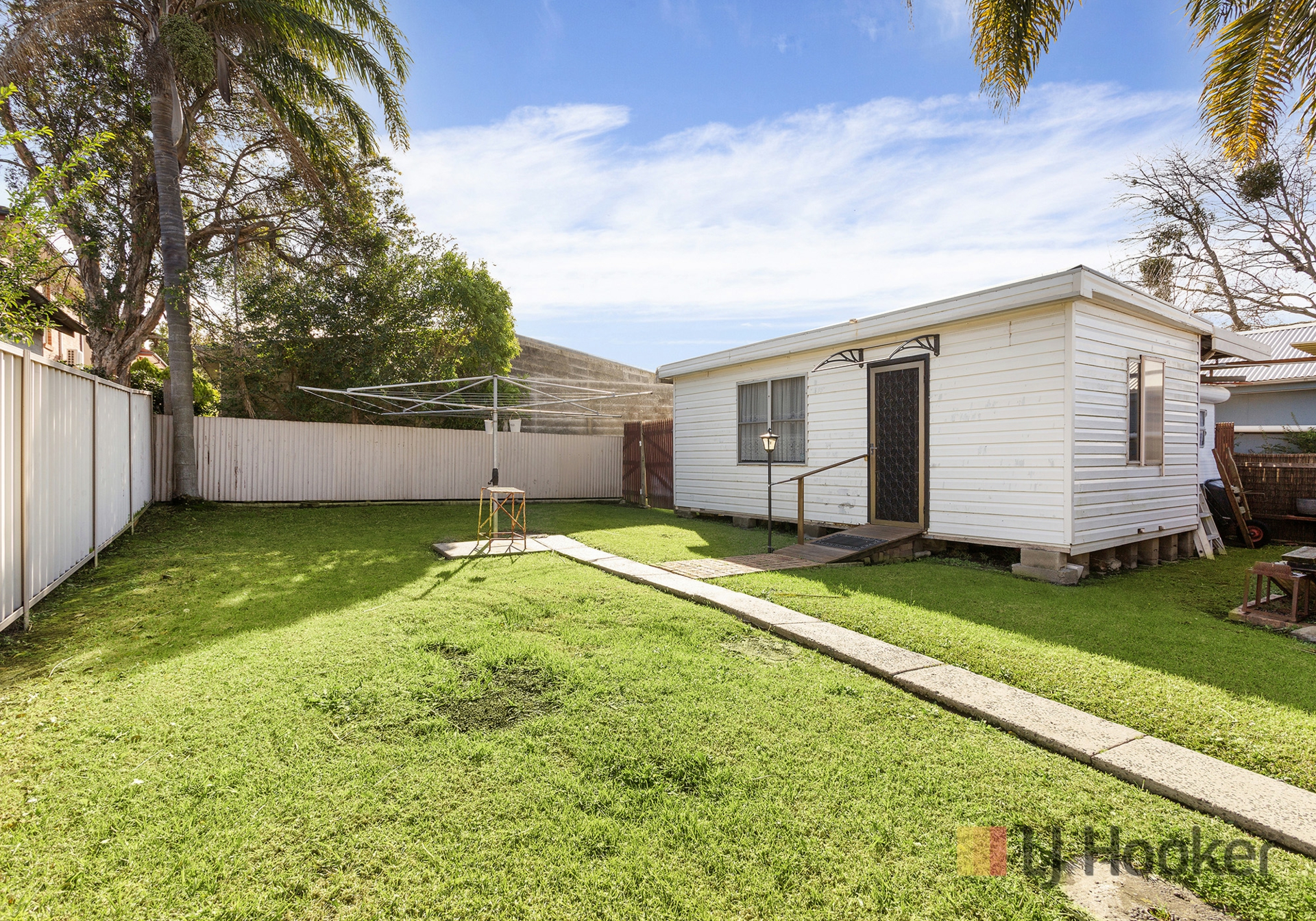 36 Kingston Street, OAK FLATS