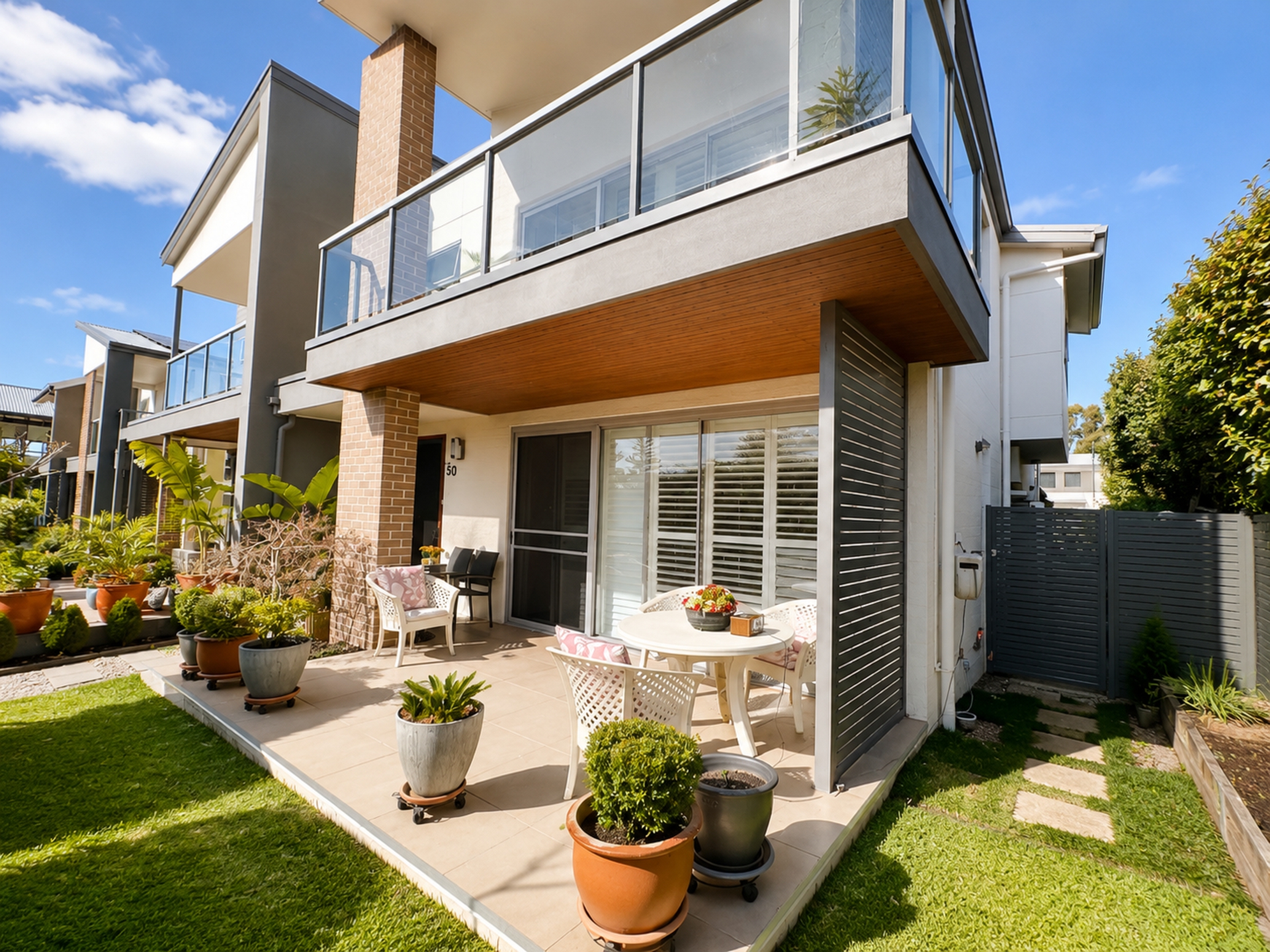 50 Cove Boulevard — photo 2 of 13