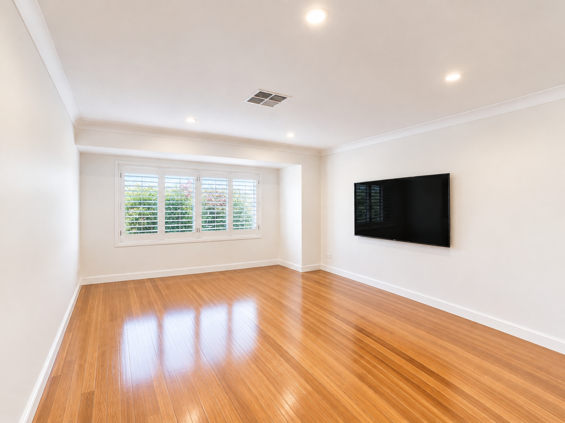 50 Cove Boulevard — photo 10 of 13