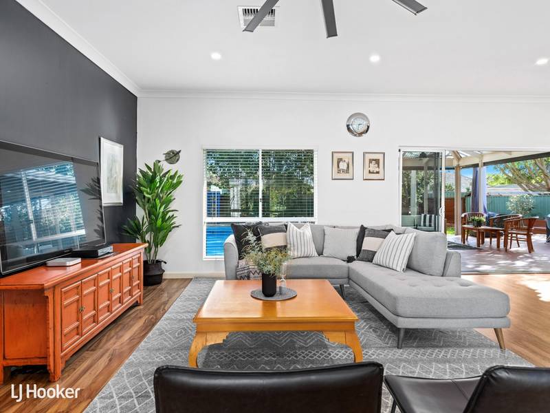 4 Ways Road, MANNINGHAM