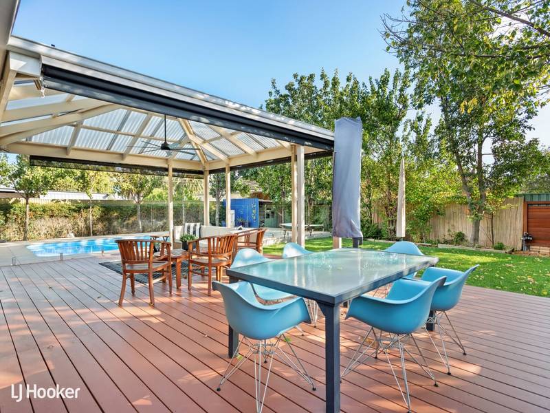 4 Ways Road, MANNINGHAM