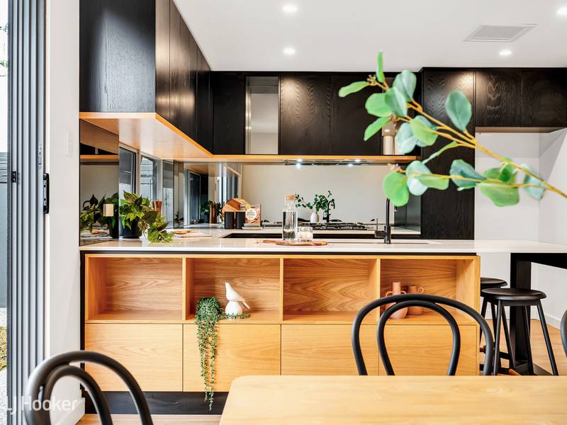 1A Douglas Grove, GLENELG NORTH