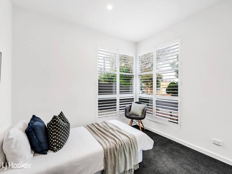 1A Douglas Grove, GLENELG NORTH