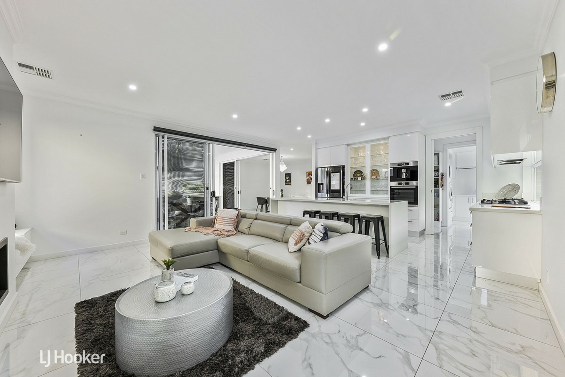 155 Sixth Avenue, ROYSTON PARK
