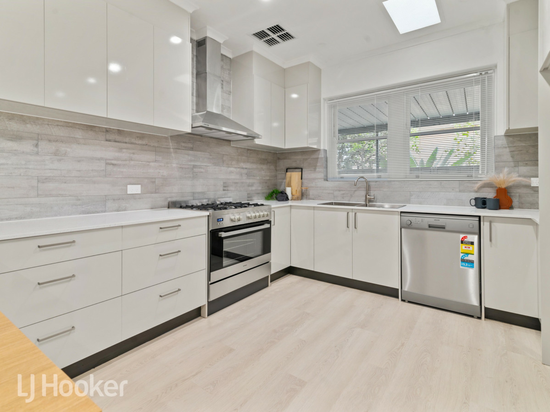 24 Sare Street, HECTORVILLE