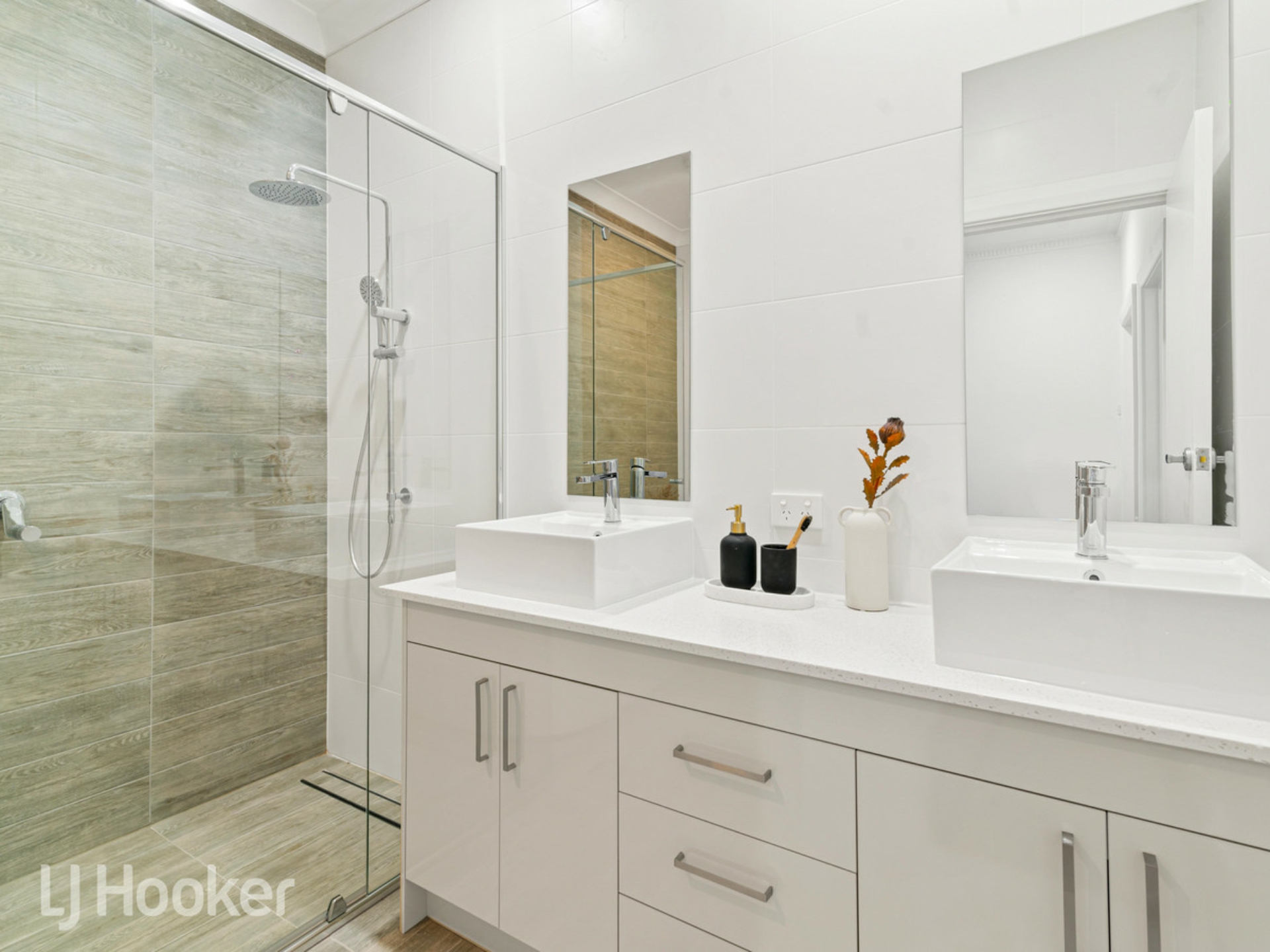 24 Sare Street, HECTORVILLE