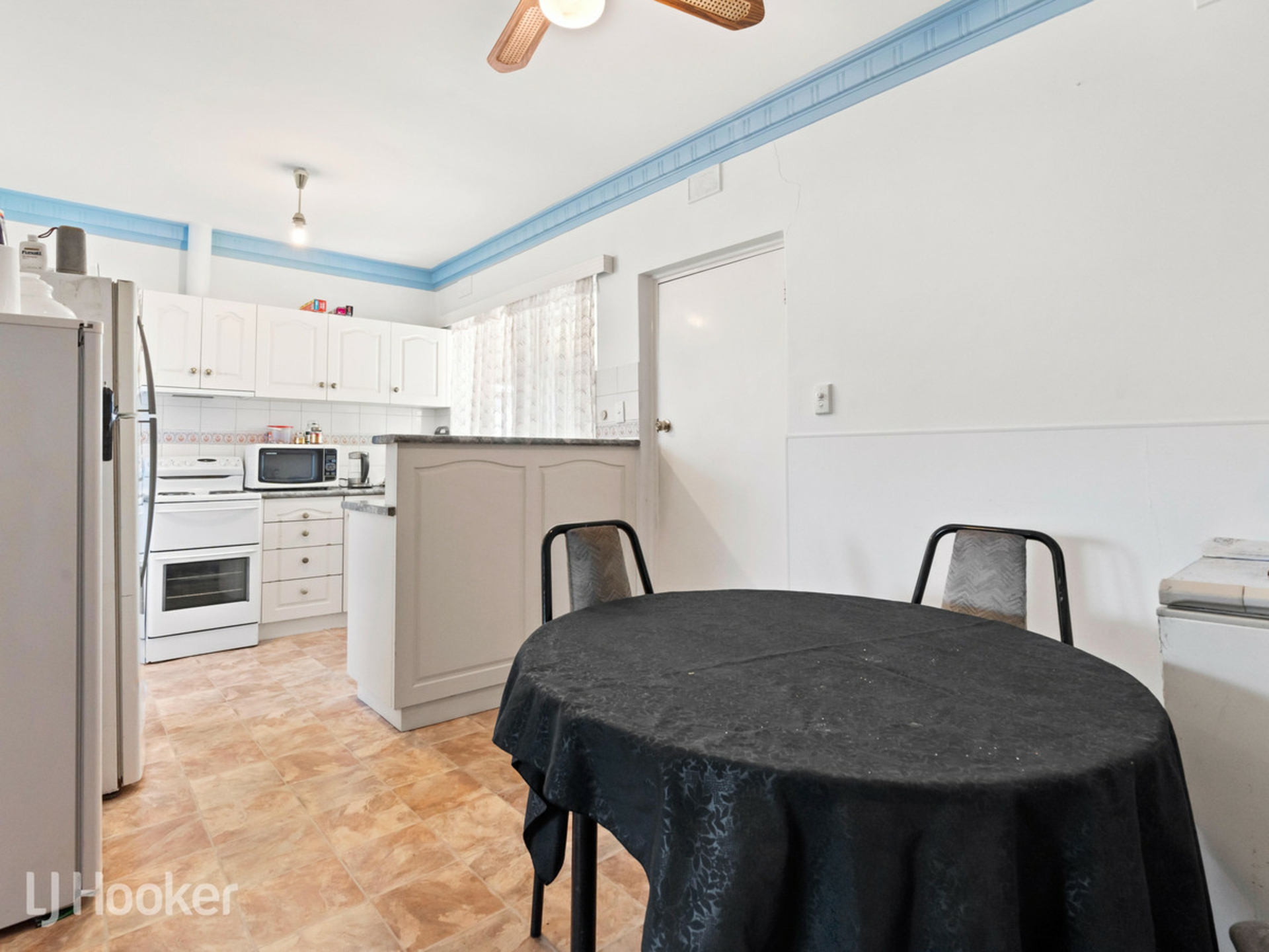 4 Avenue Road, PARADISE