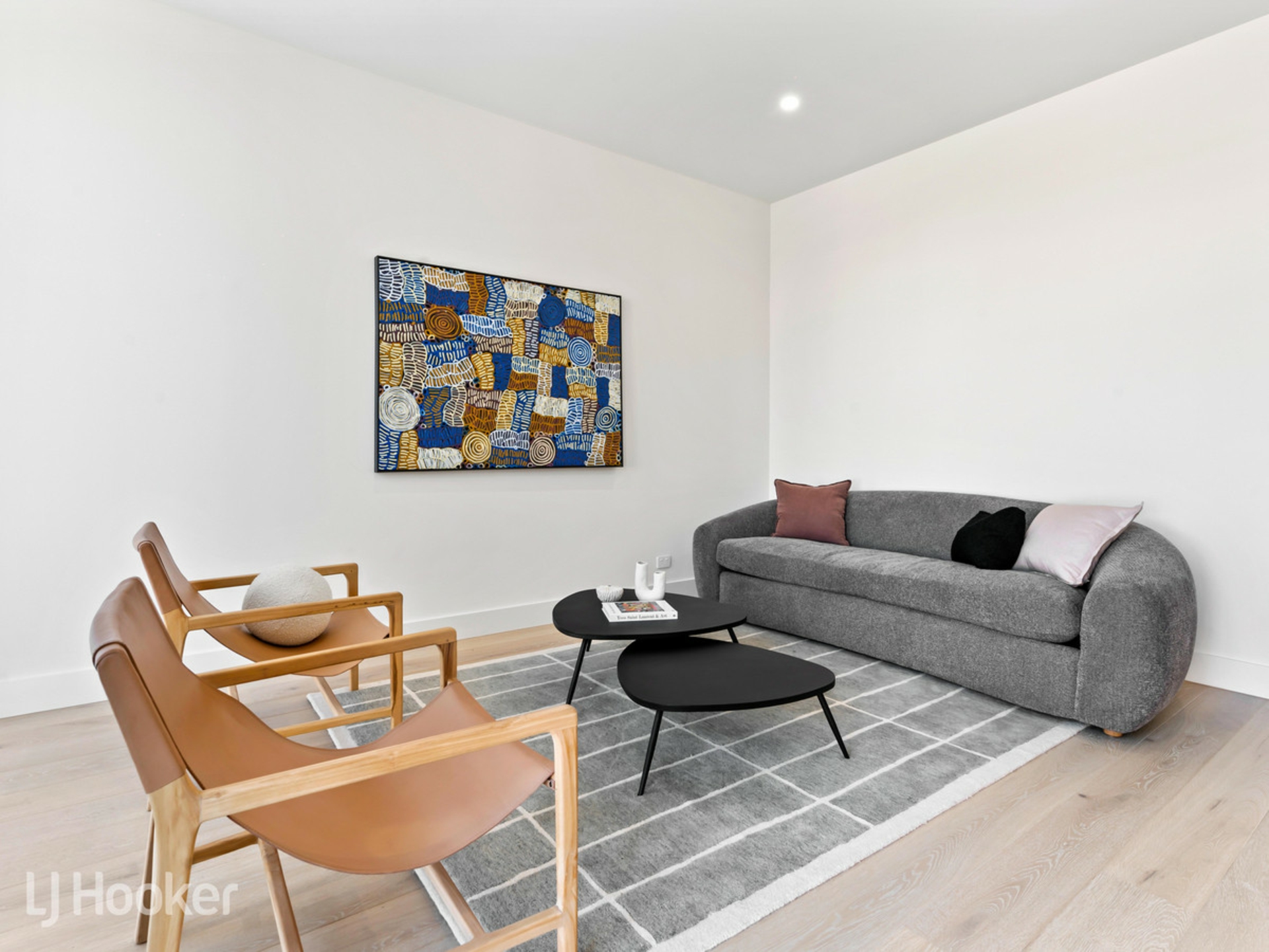 1 La Jolla Avenue, FULHAM