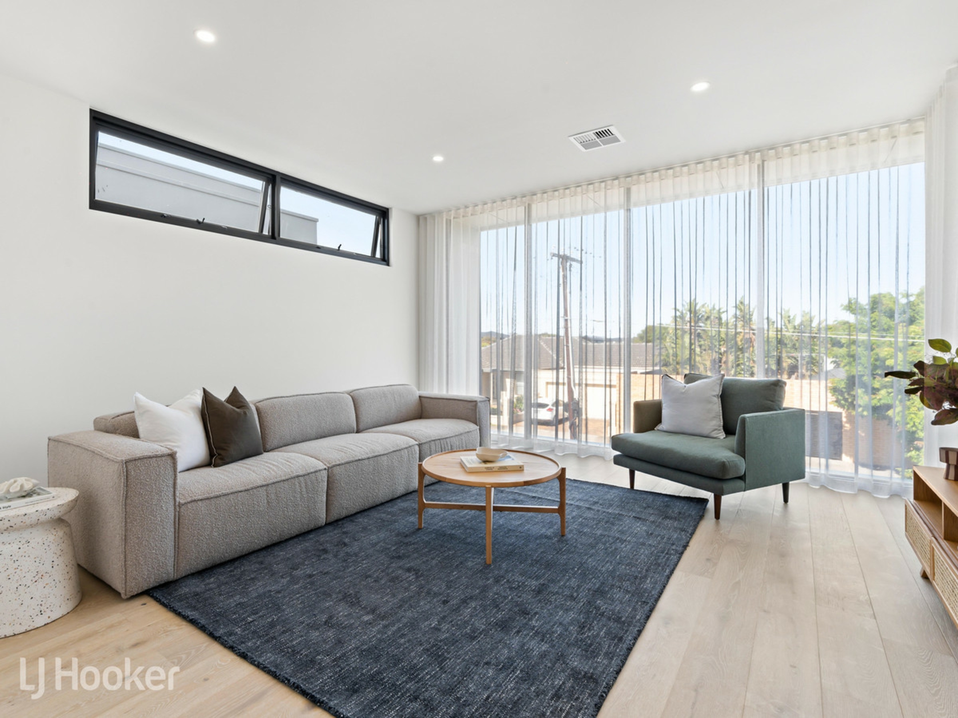 1 La Jolla Avenue, FULHAM
