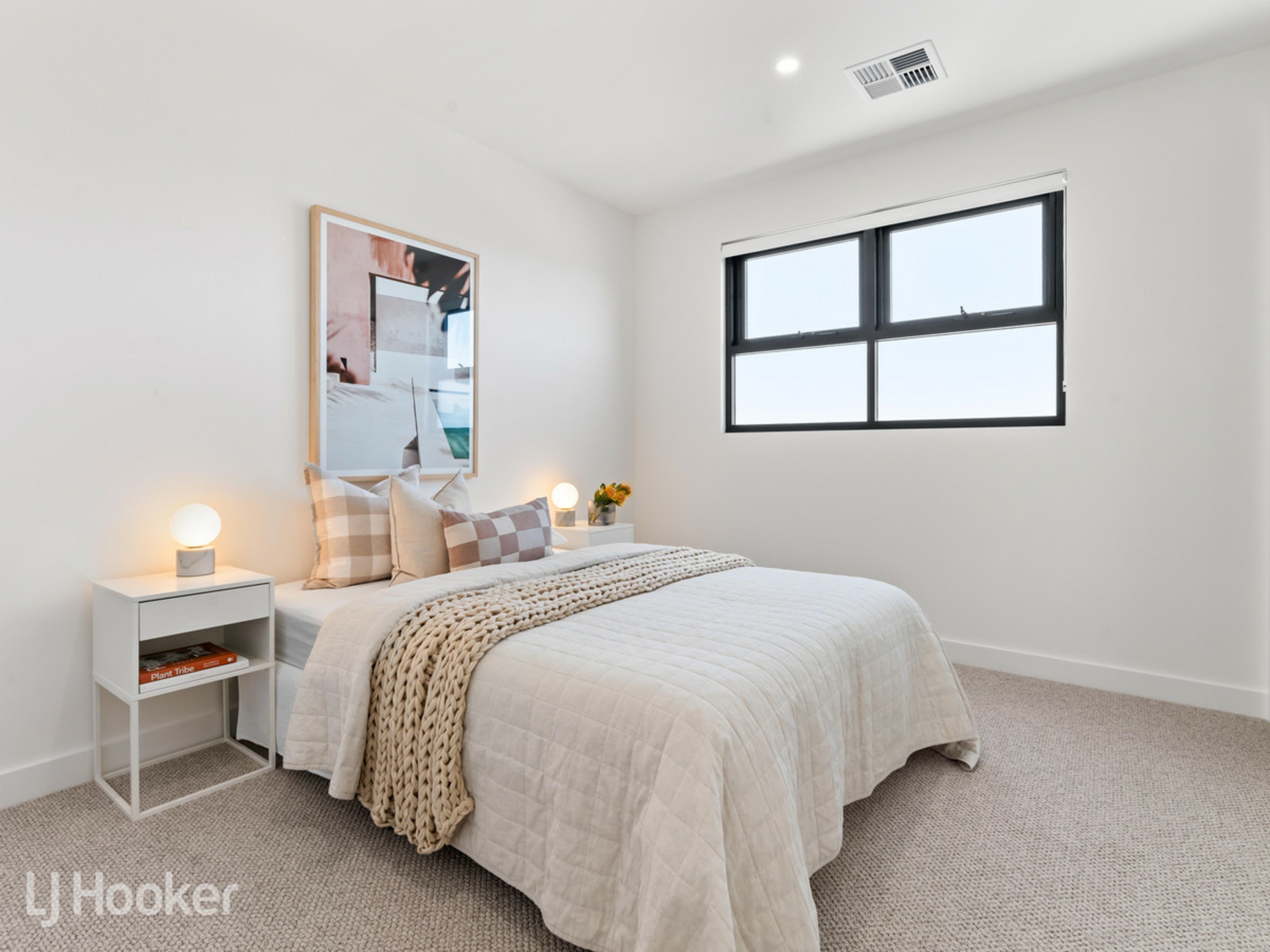 1 La Jolla Avenue, FULHAM