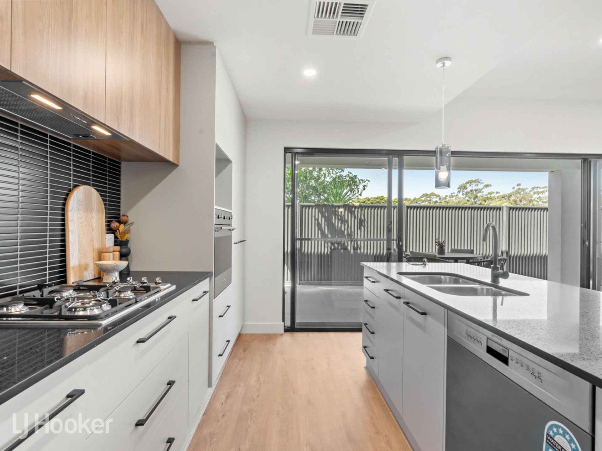 1B Braeside Avenue, HOLDEN HILL