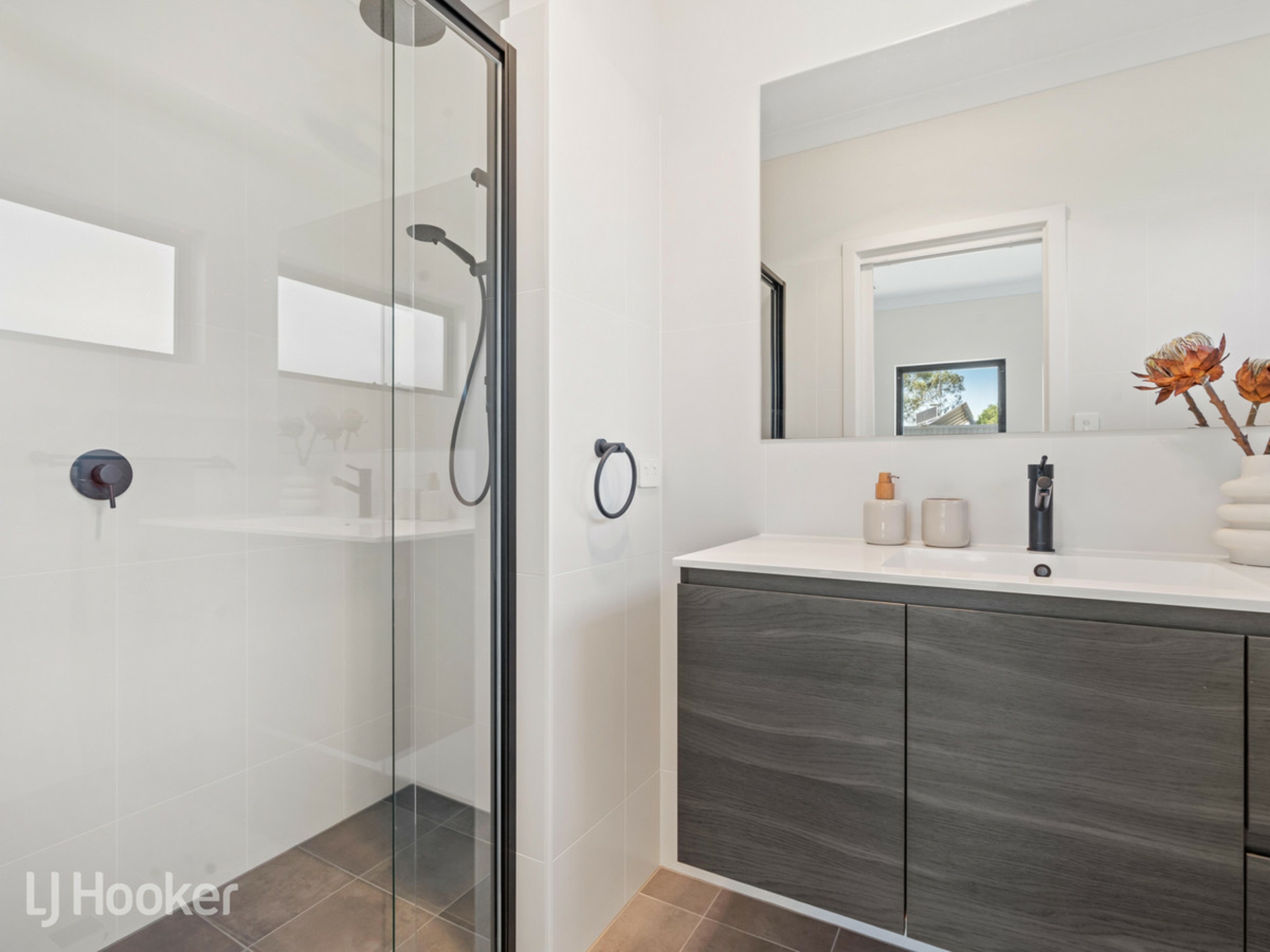 1B Braeside Avenue, HOLDEN HILL