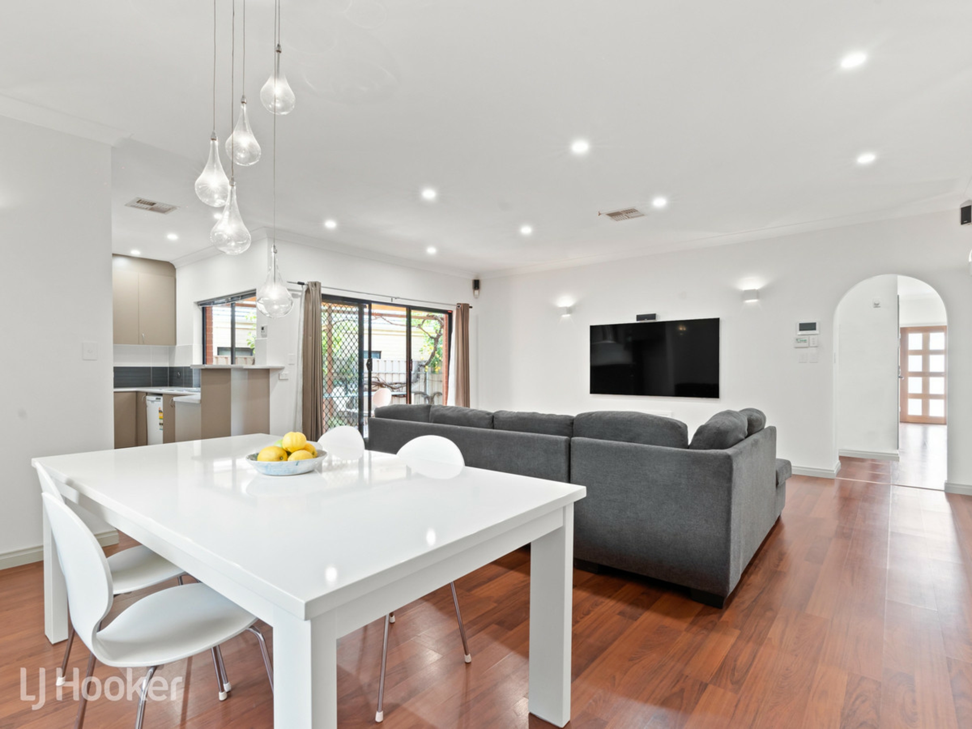 13A Melinda Crescent, PARADISE
