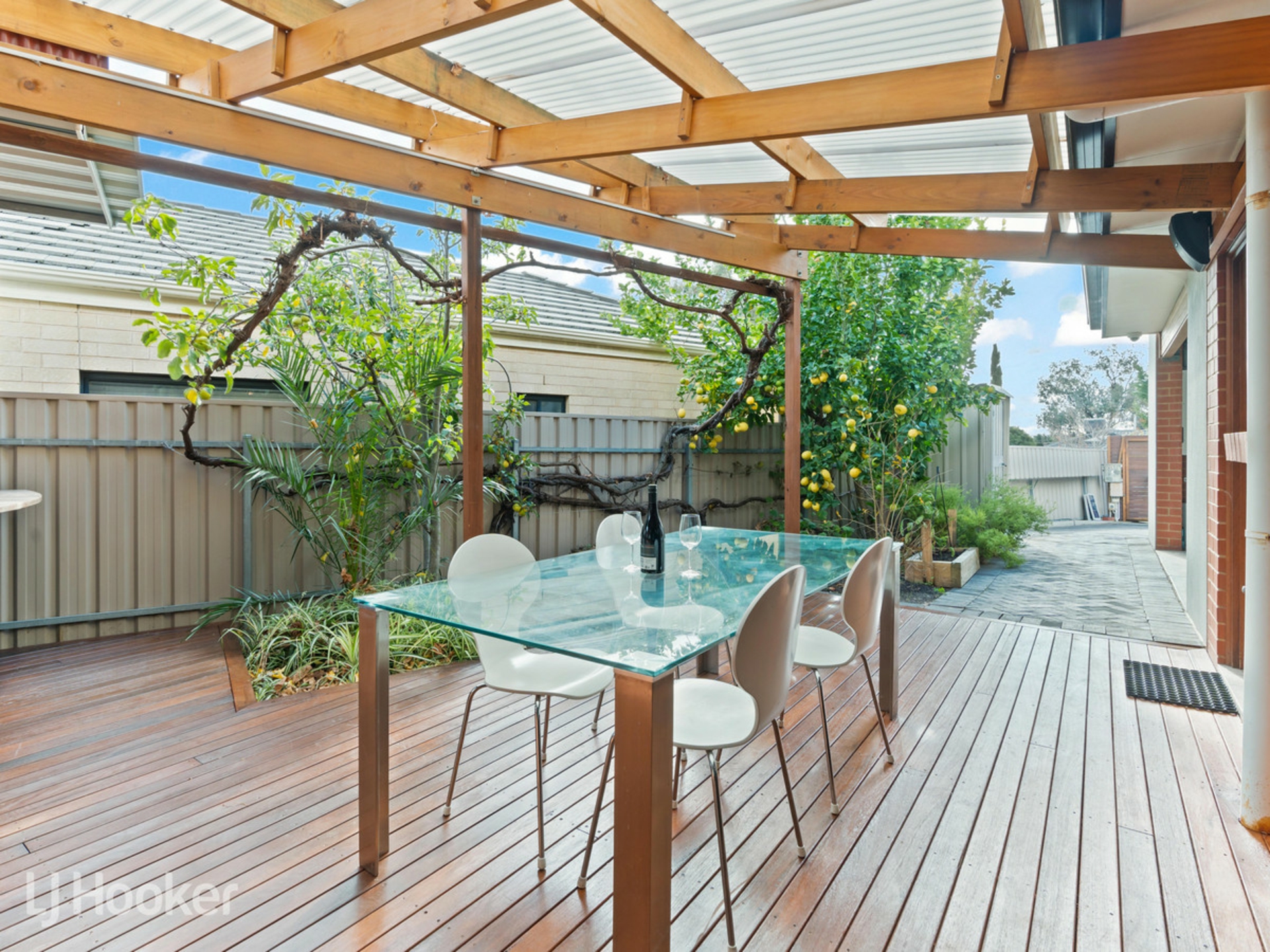 13A Melinda Crescent, PARADISE