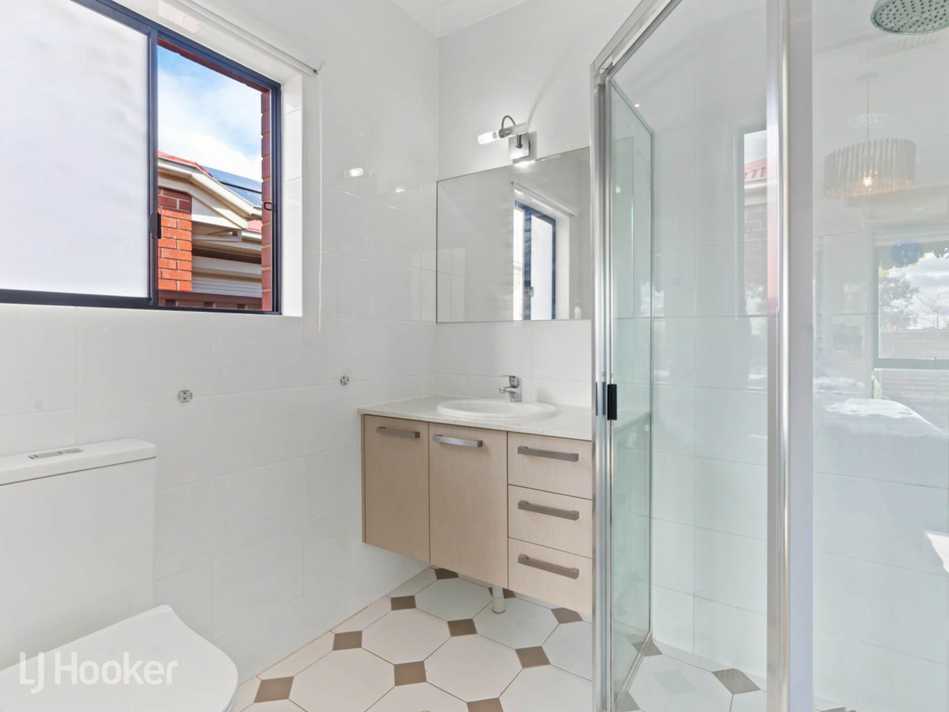 13A Melinda Crescent, PARADISE