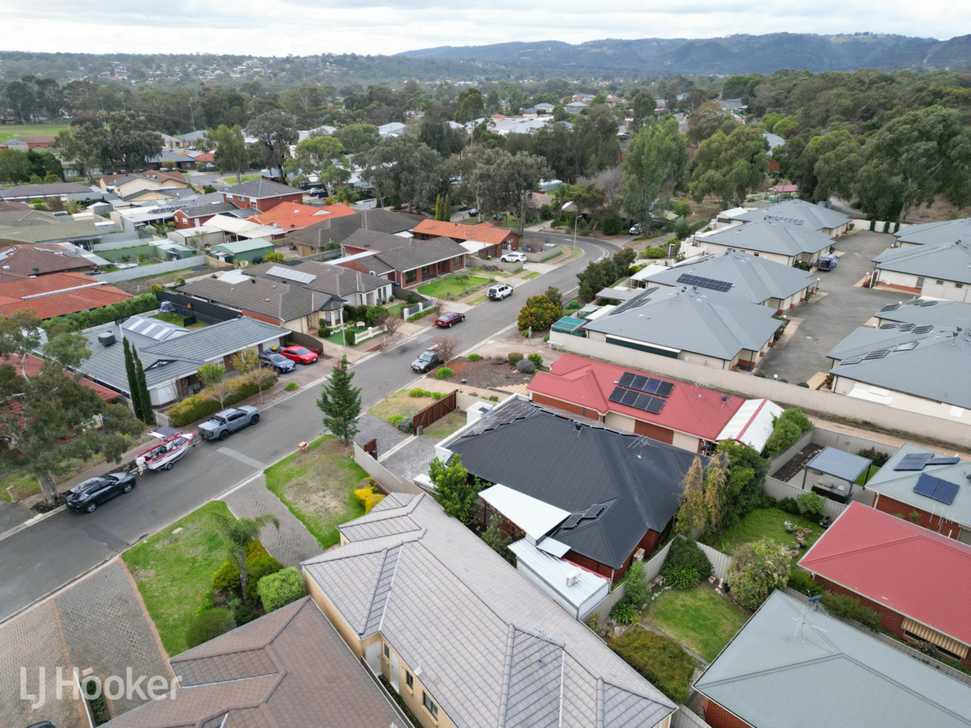 13A Melinda Crescent, PARADISE