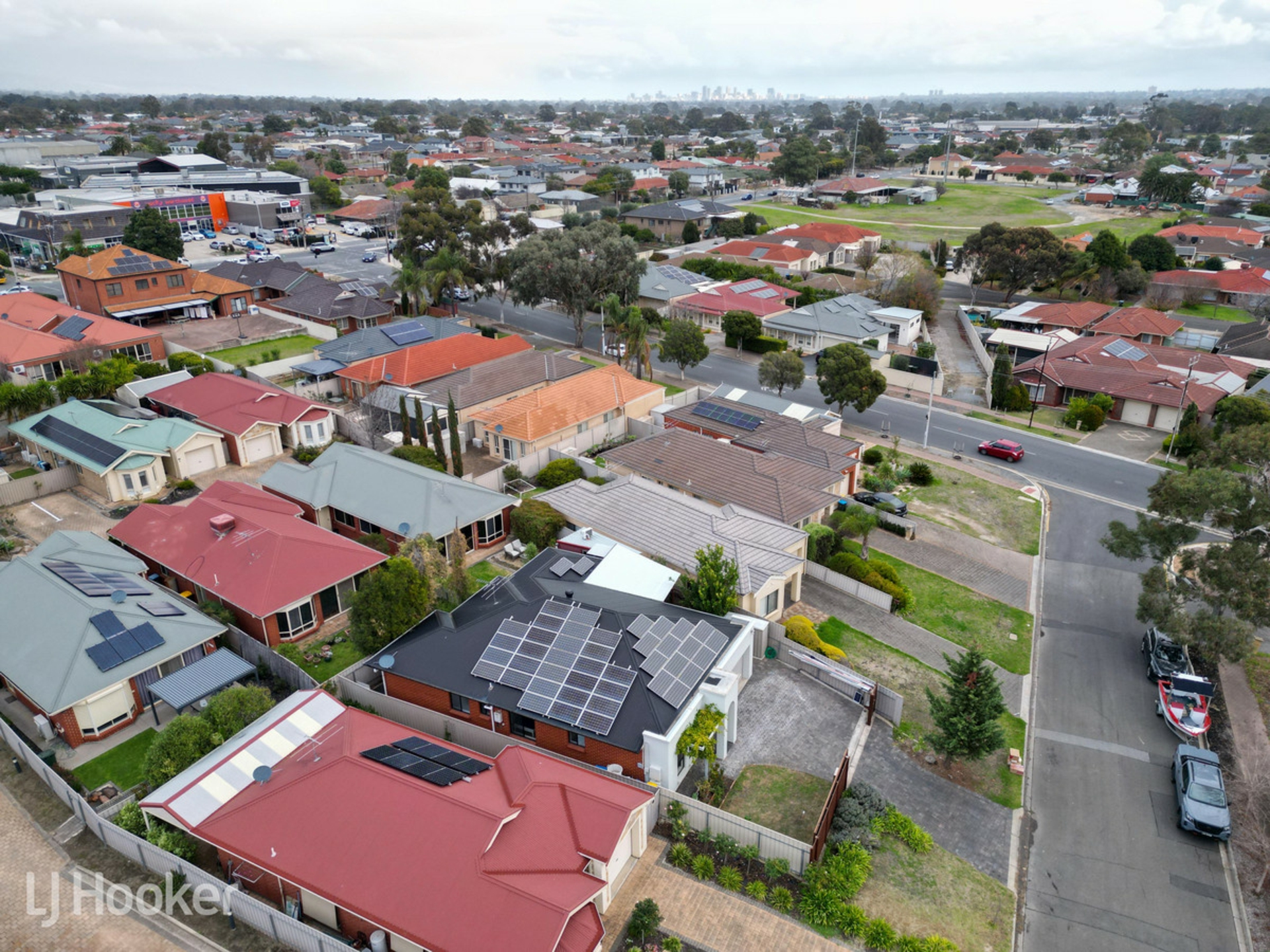 13A Melinda Crescent, PARADISE