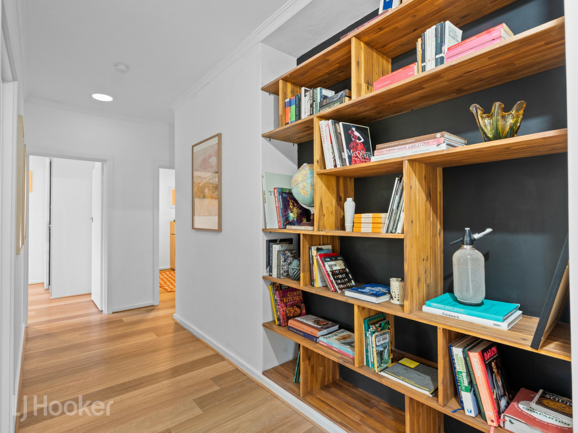16 Tindara Avenue, WINDSOR GARDENS