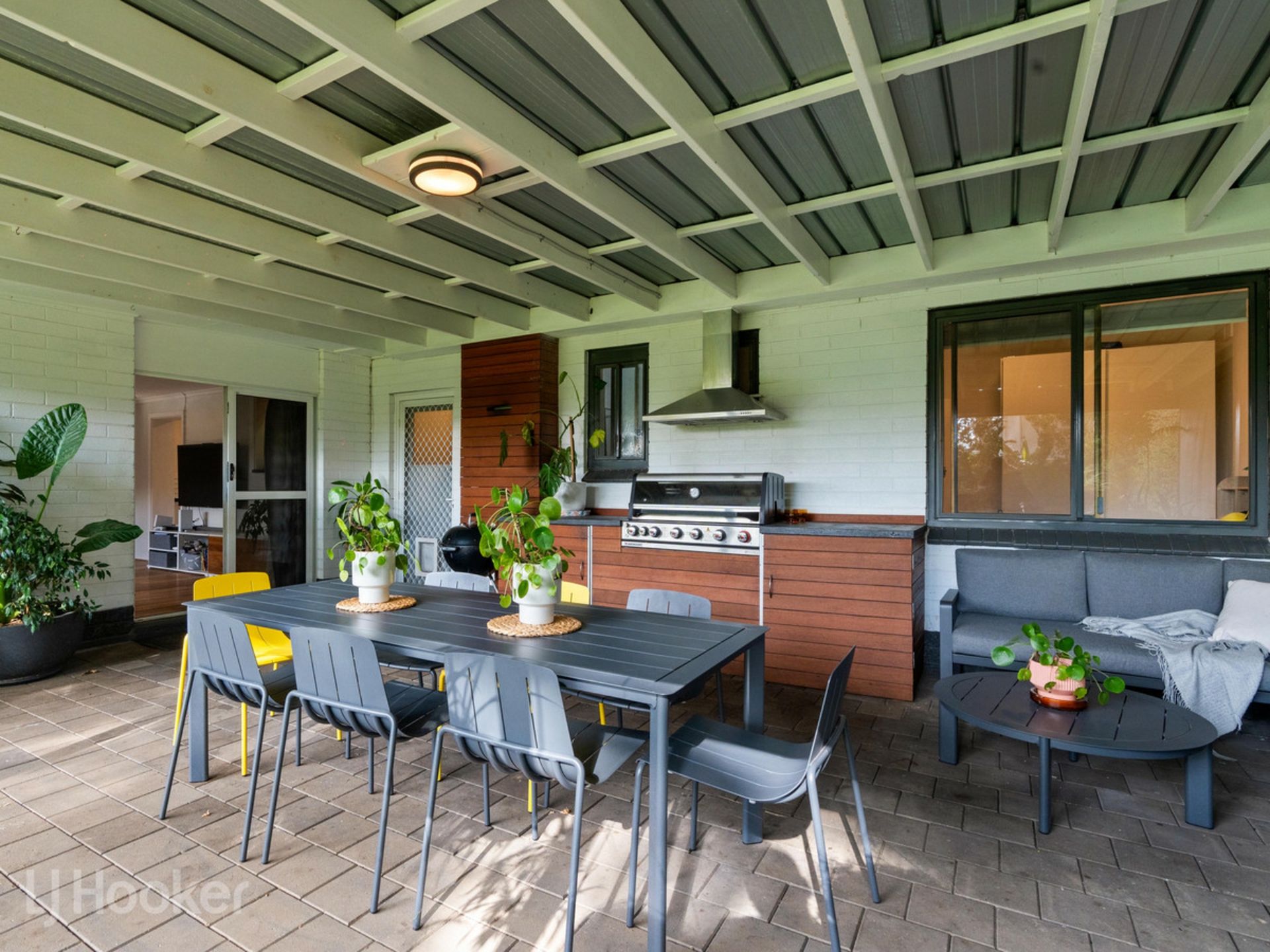 16 Tindara Avenue, WINDSOR GARDENS