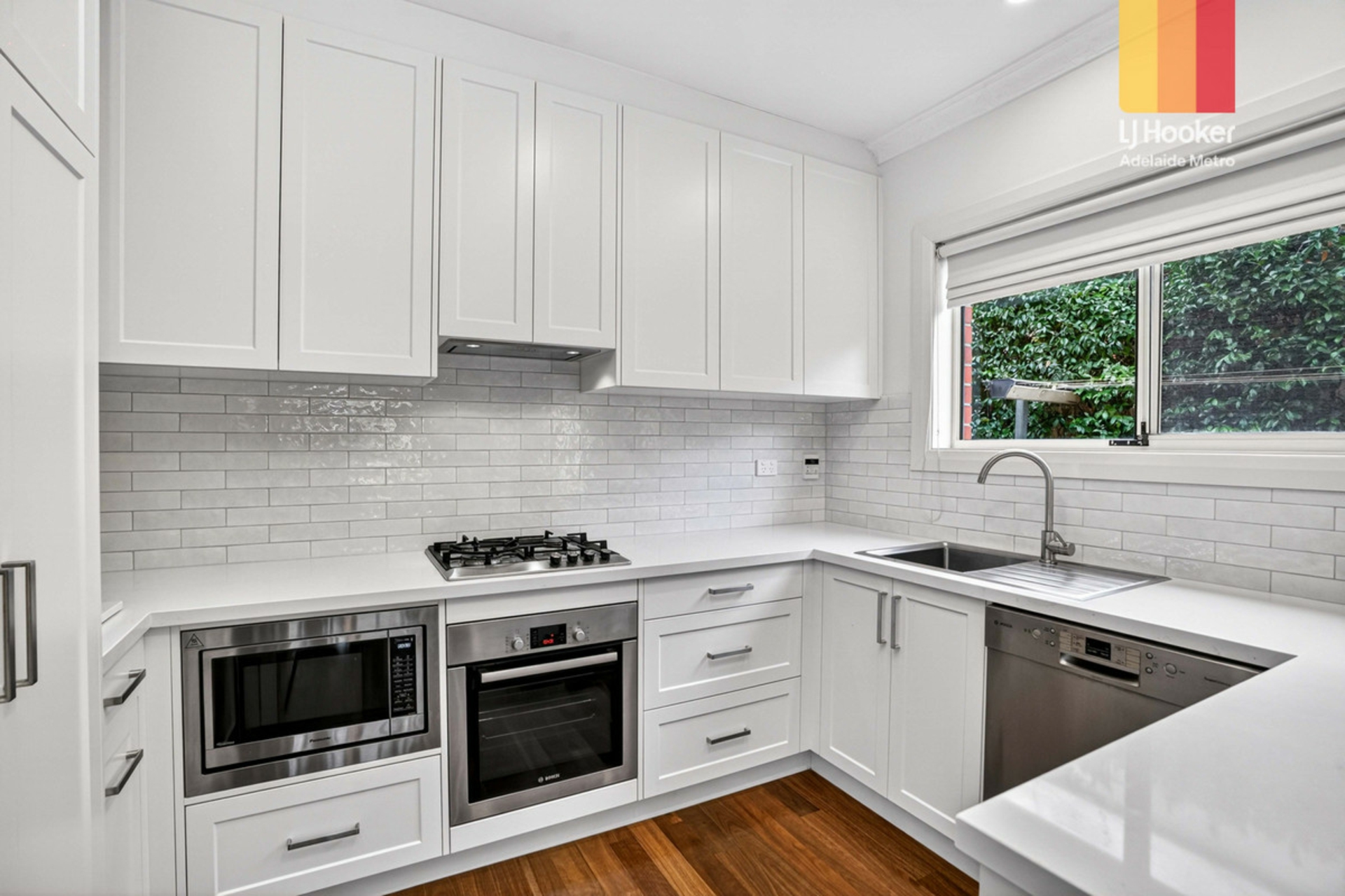 24 Roslind Street — photo 6 of 19