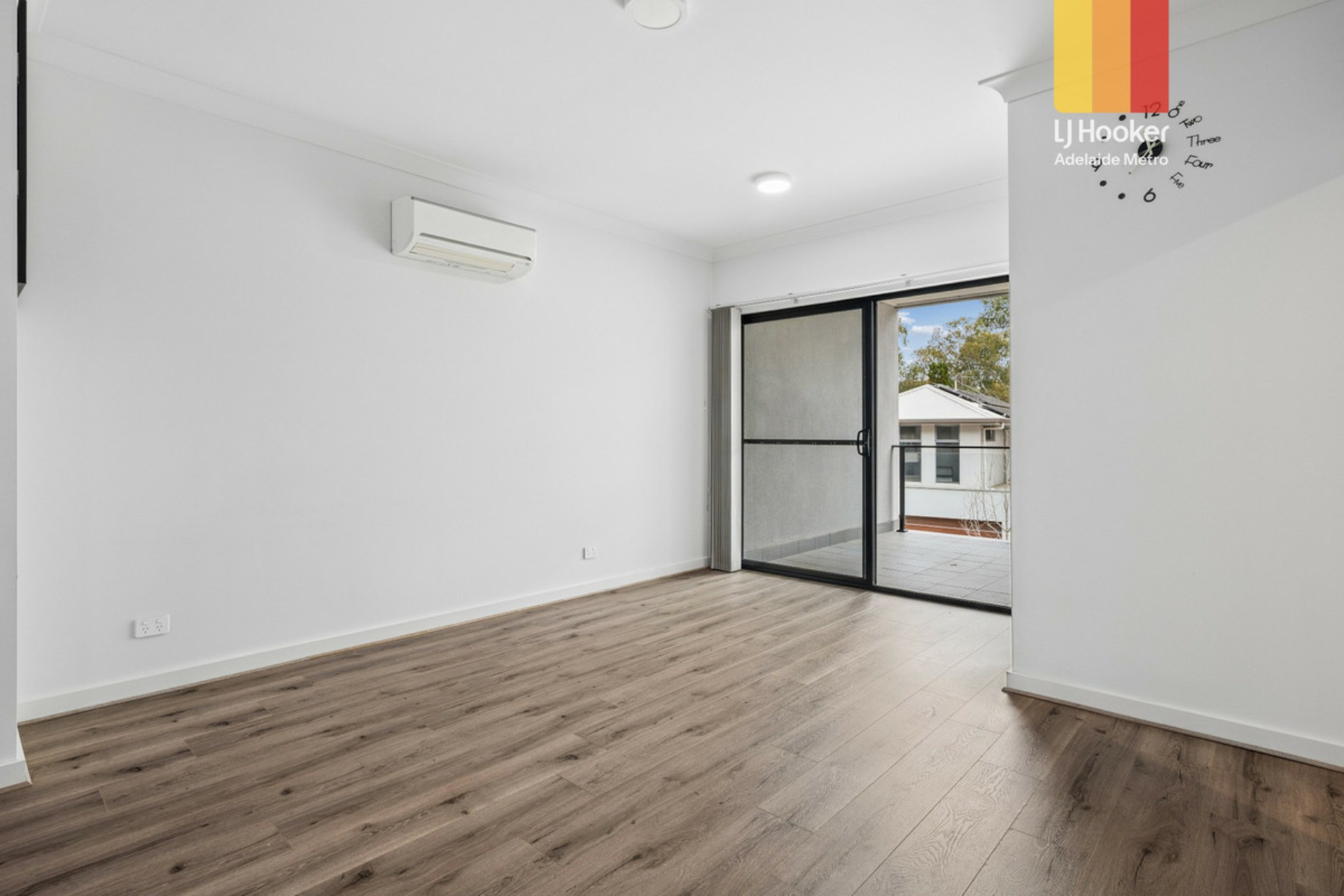 18/9 Arabella Court — photo 8 of 19