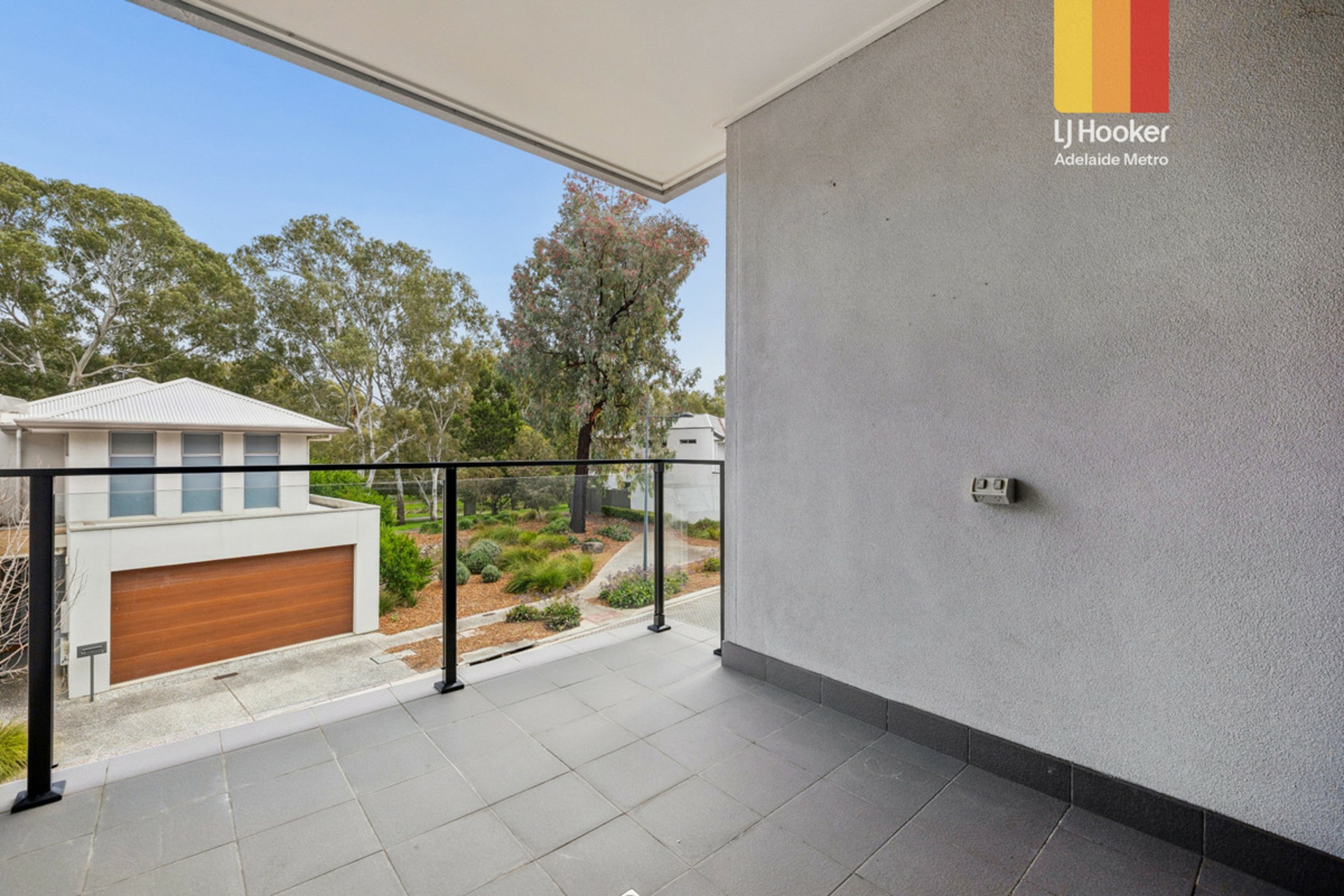18/9 Arabella Court — photo 10 of 19