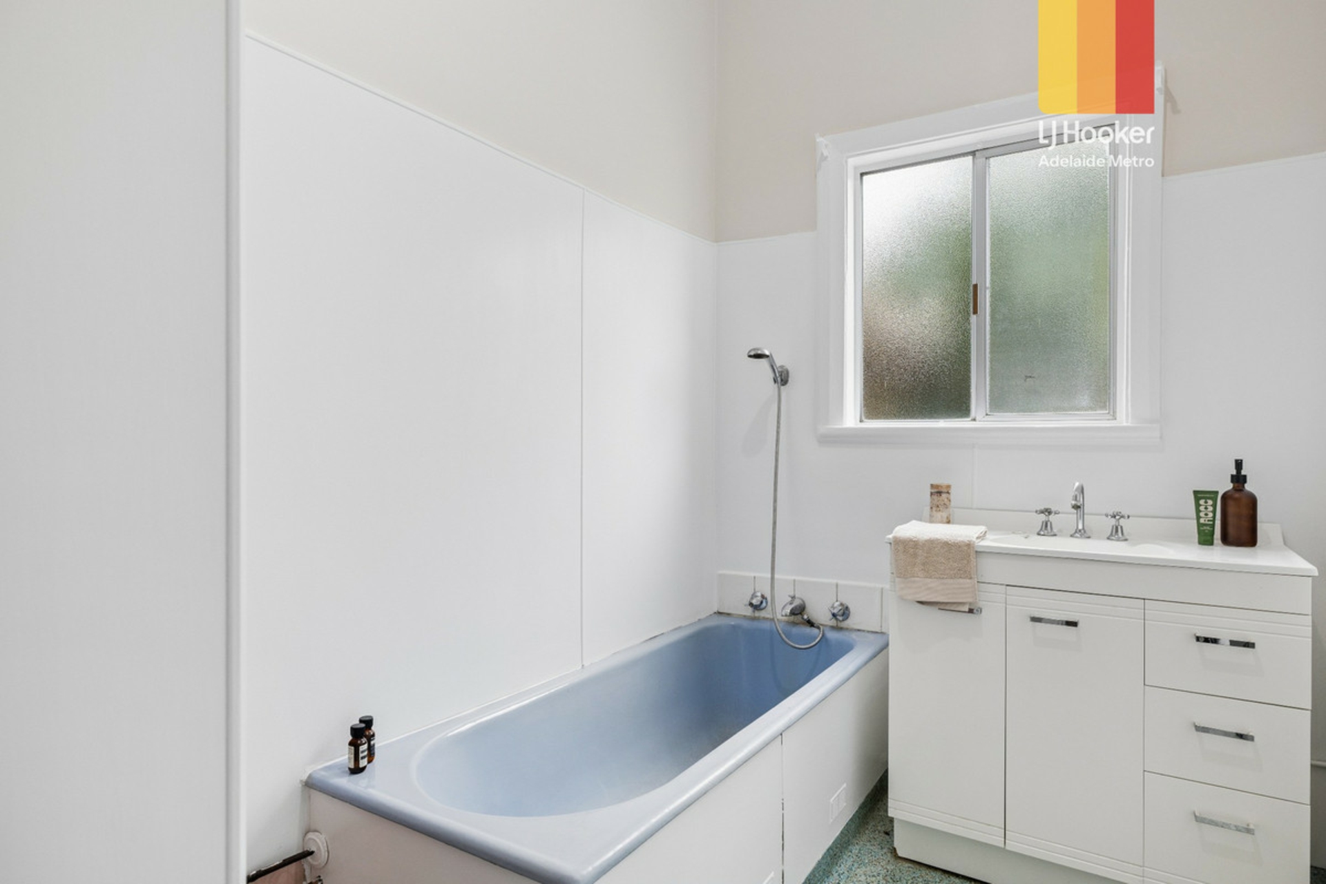 18 Salop Street — photo 16 of 23