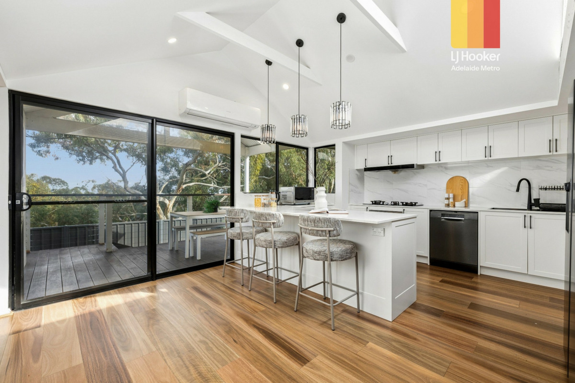 30 Melaleuca Drive — photo 8 of 27