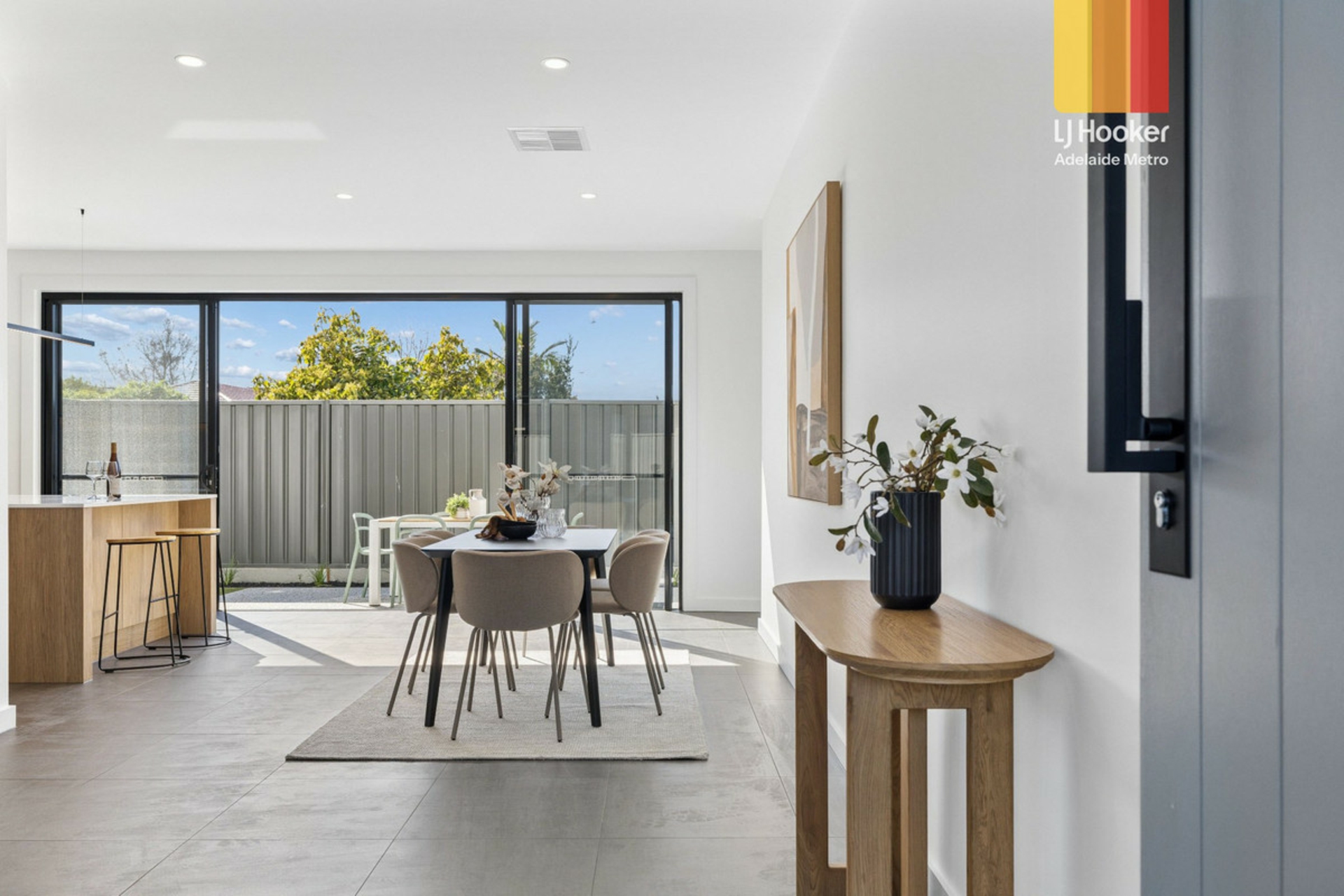 38 Seaton Terrace — photo 4 of 24