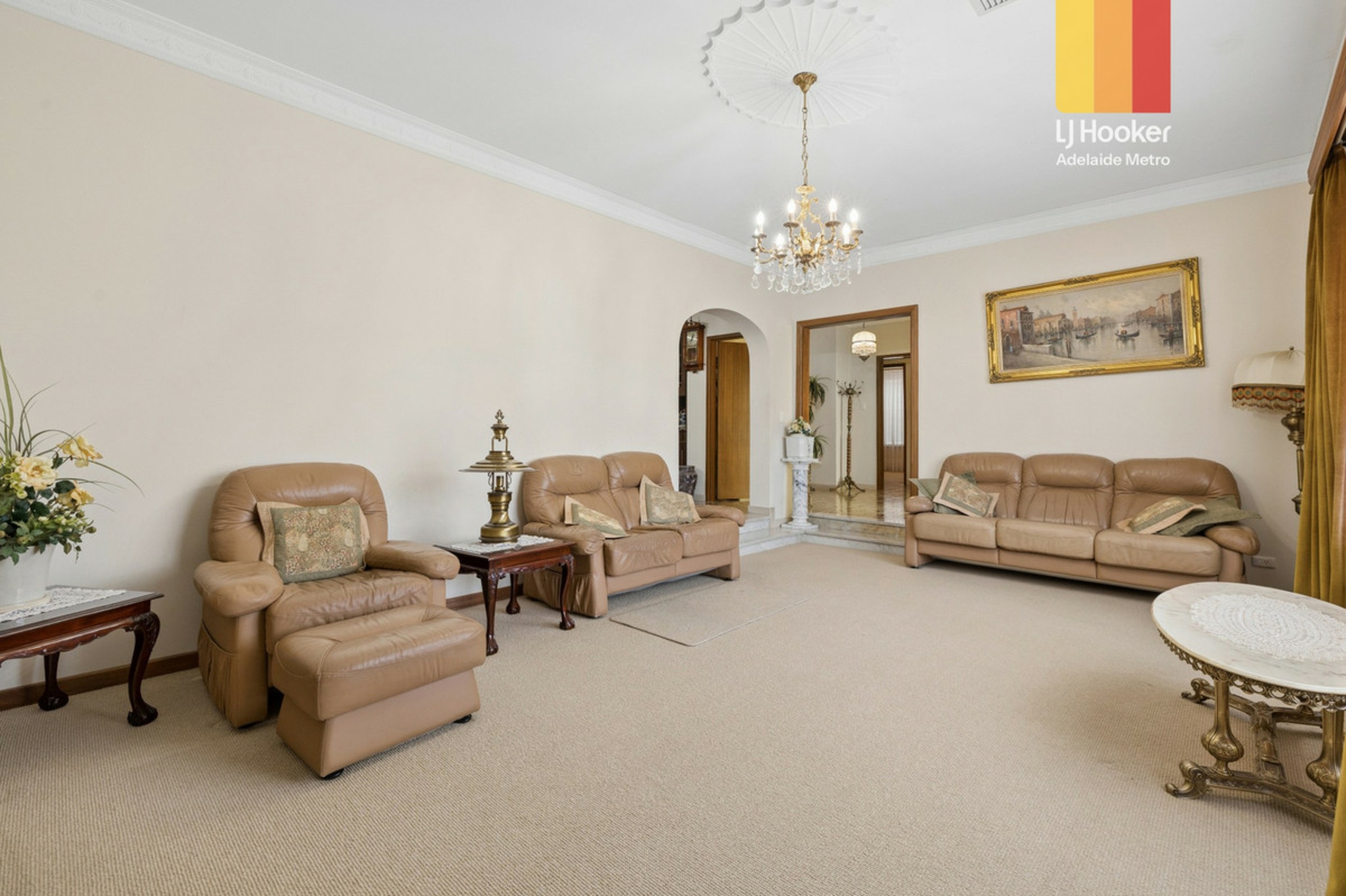 11 Castle Street — photo 8 of 27